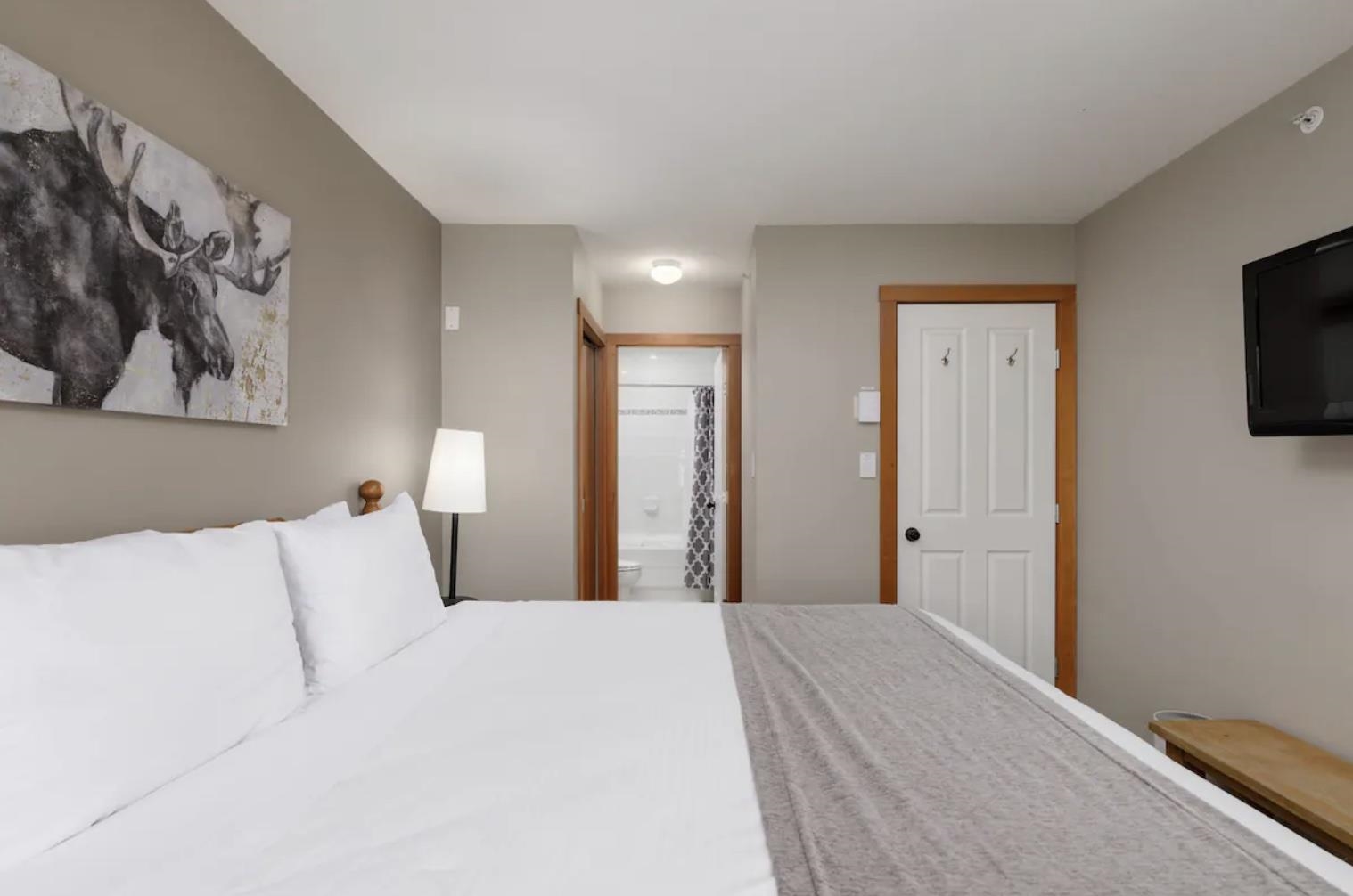 15 4385 NORTHLANDS BOULEVARD Unit: 15