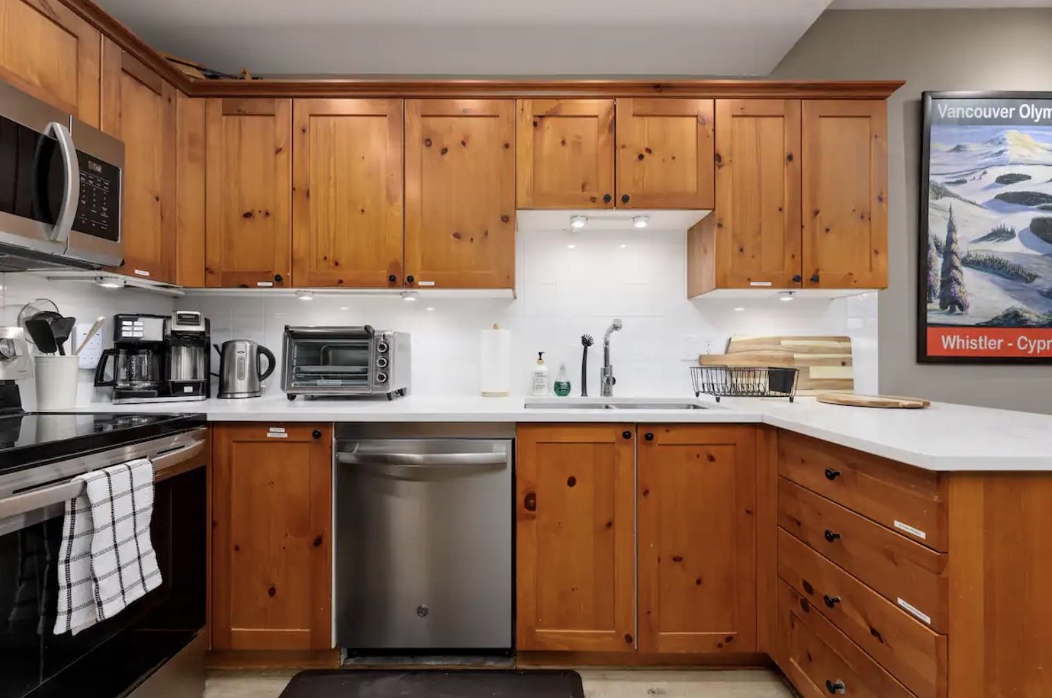 15 4385 NORTHLANDS BOULEVARD Unit: 15