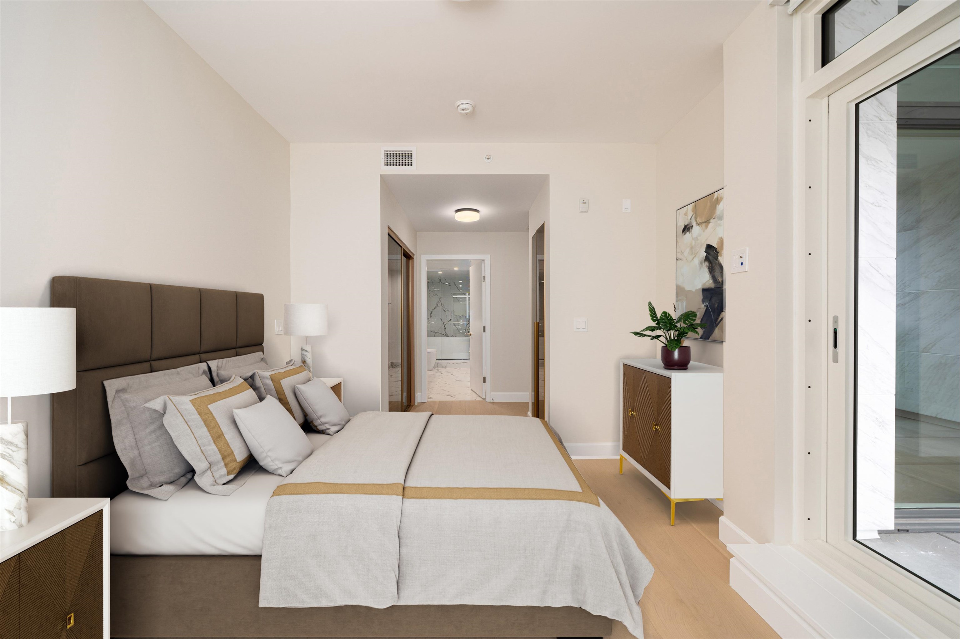303 3668 W 10TH AVENUE Unit: 303