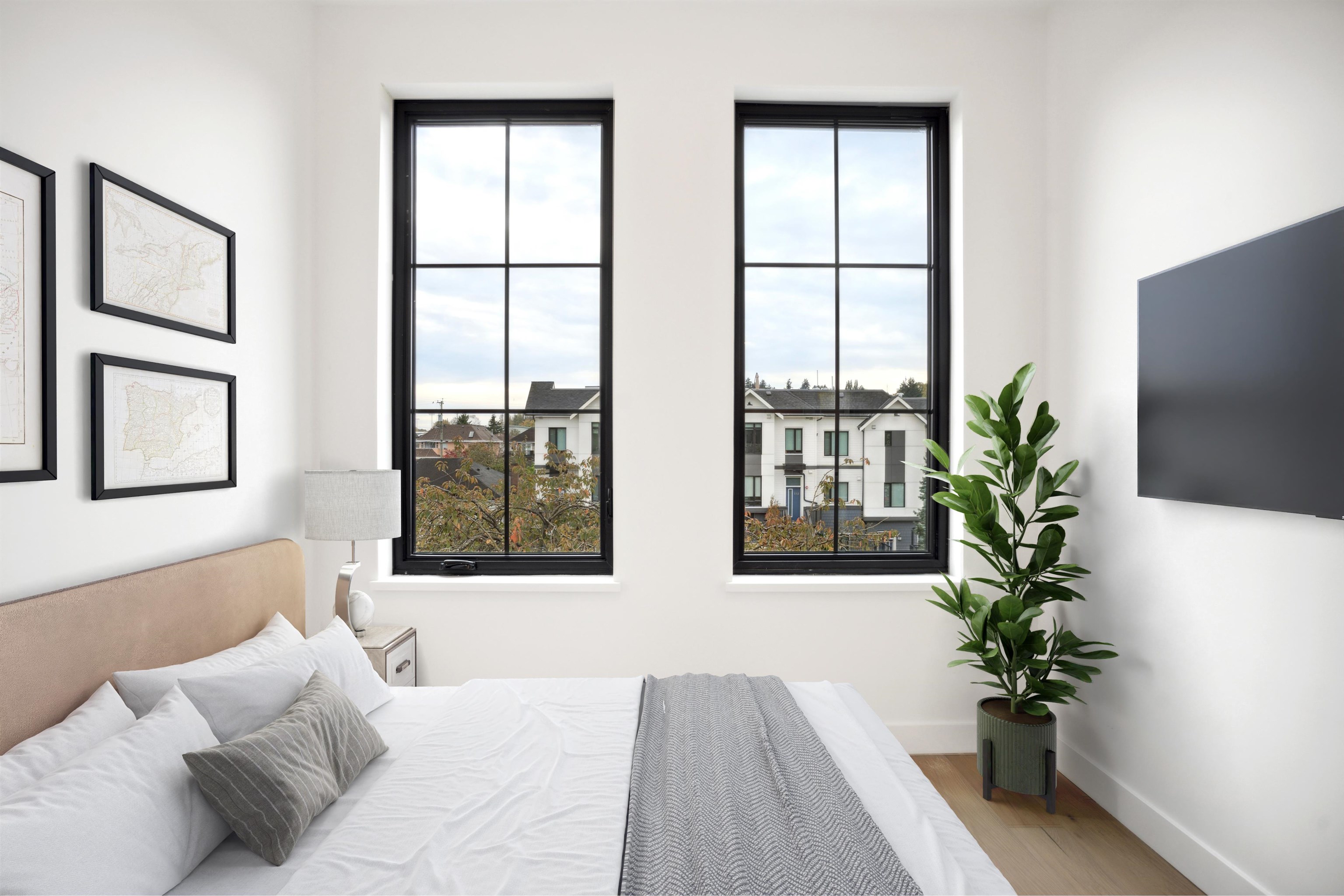 104 157 W KING EDWARD AVENUE Unit: 104