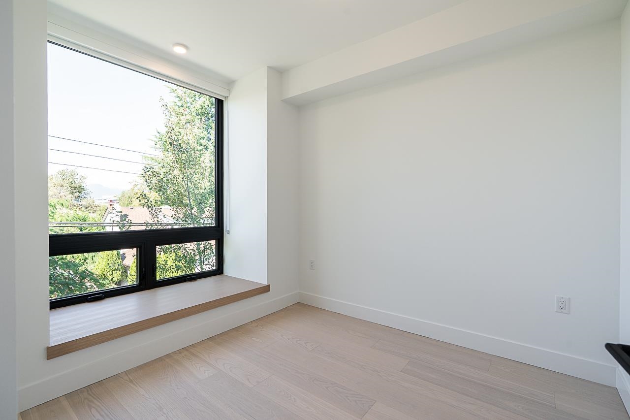 107 551 W 28TH AVENUE Unit: 107