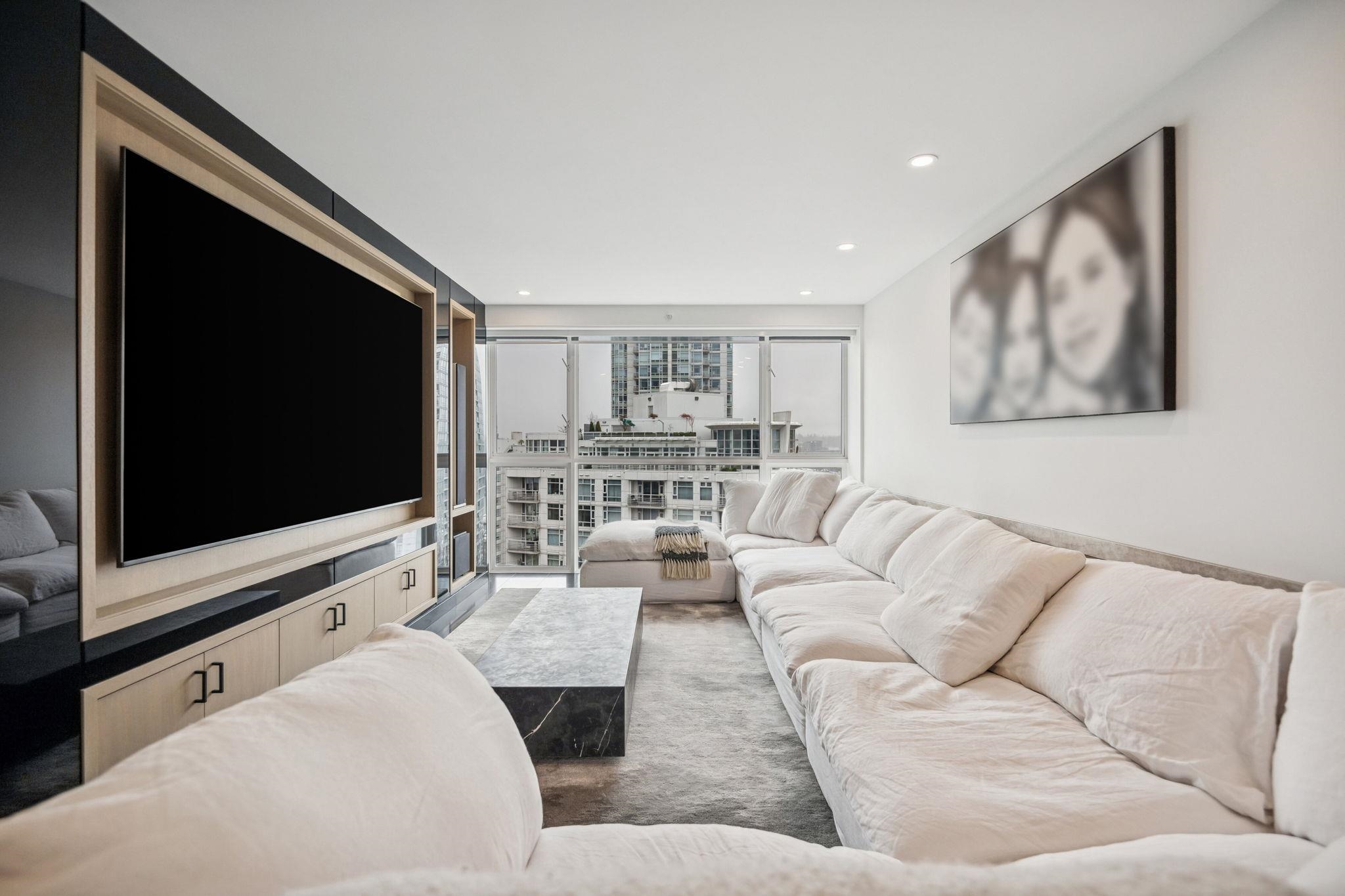 1503/04 283 DAVIE STREET Unit: 1503/04