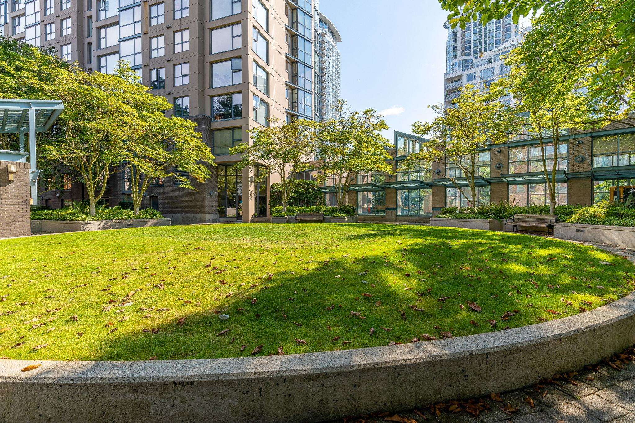 1503/04 283 DAVIE STREET Unit: 1503/04