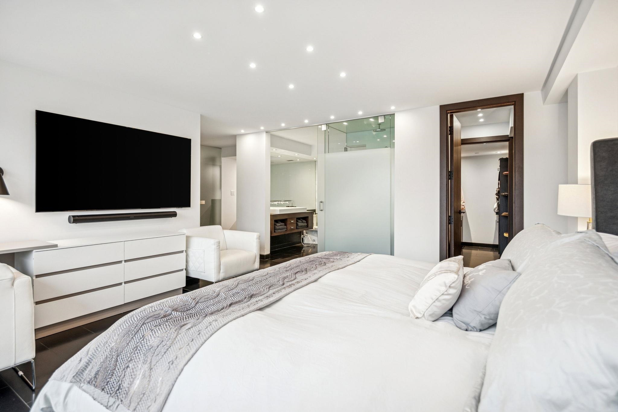 1503/04 283 DAVIE STREET Unit: 1503/04