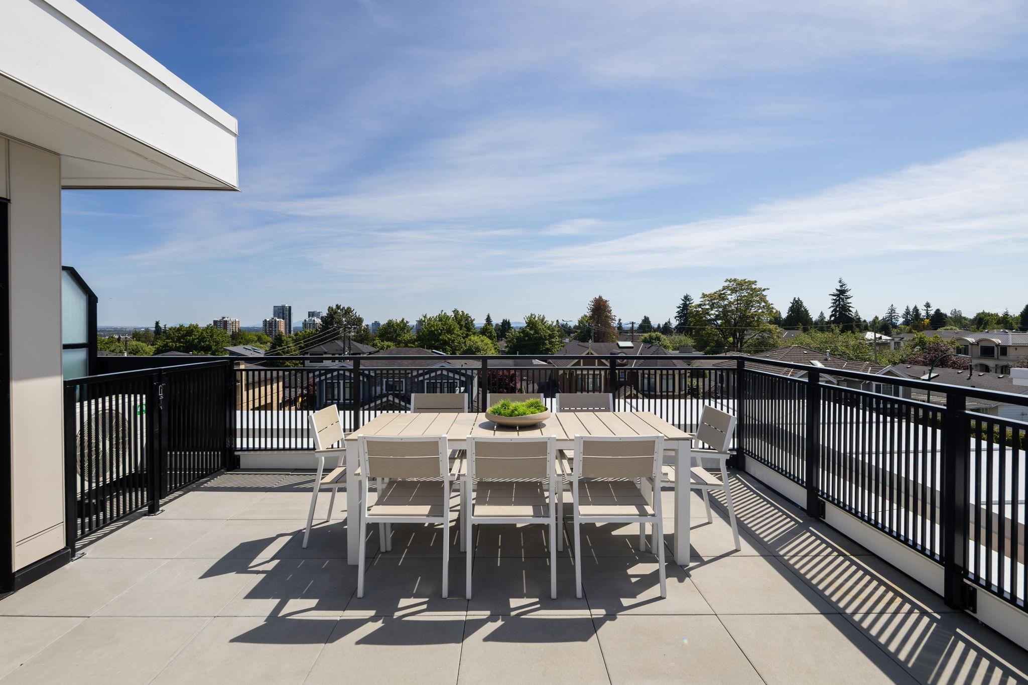 213 715 W 49TH AVENUE Unit: 213