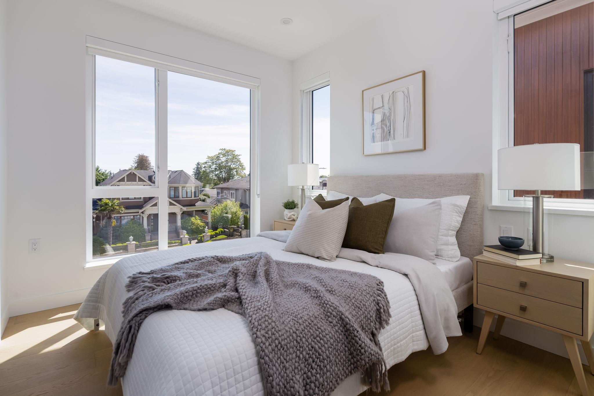 213 715 W 49TH AVENUE Unit: 213