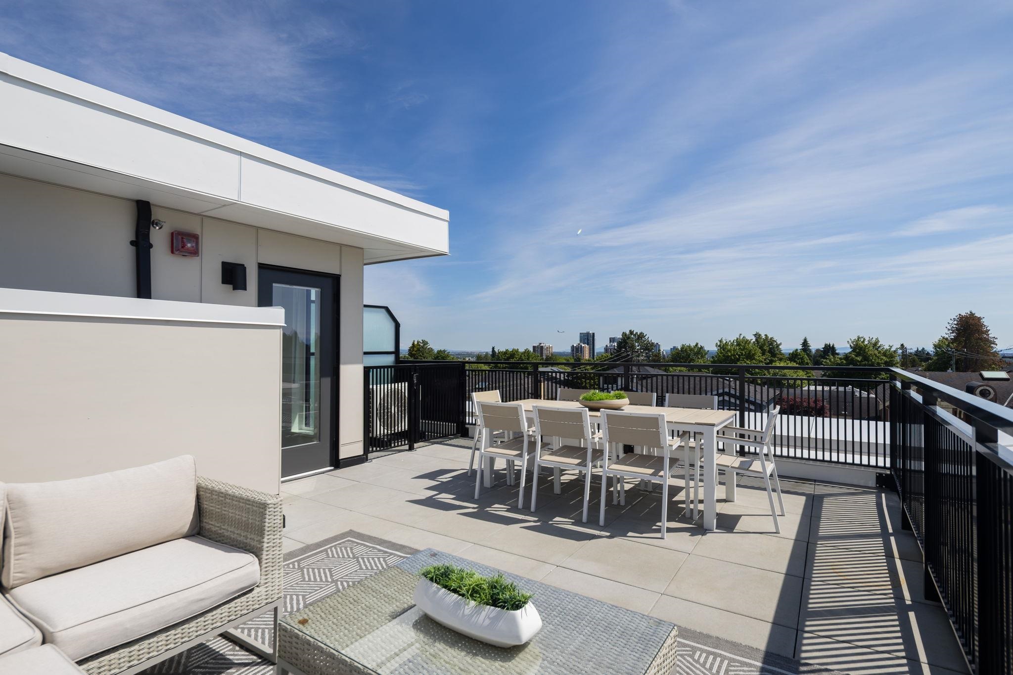 213 715 W 49TH AVENUE Unit: 213