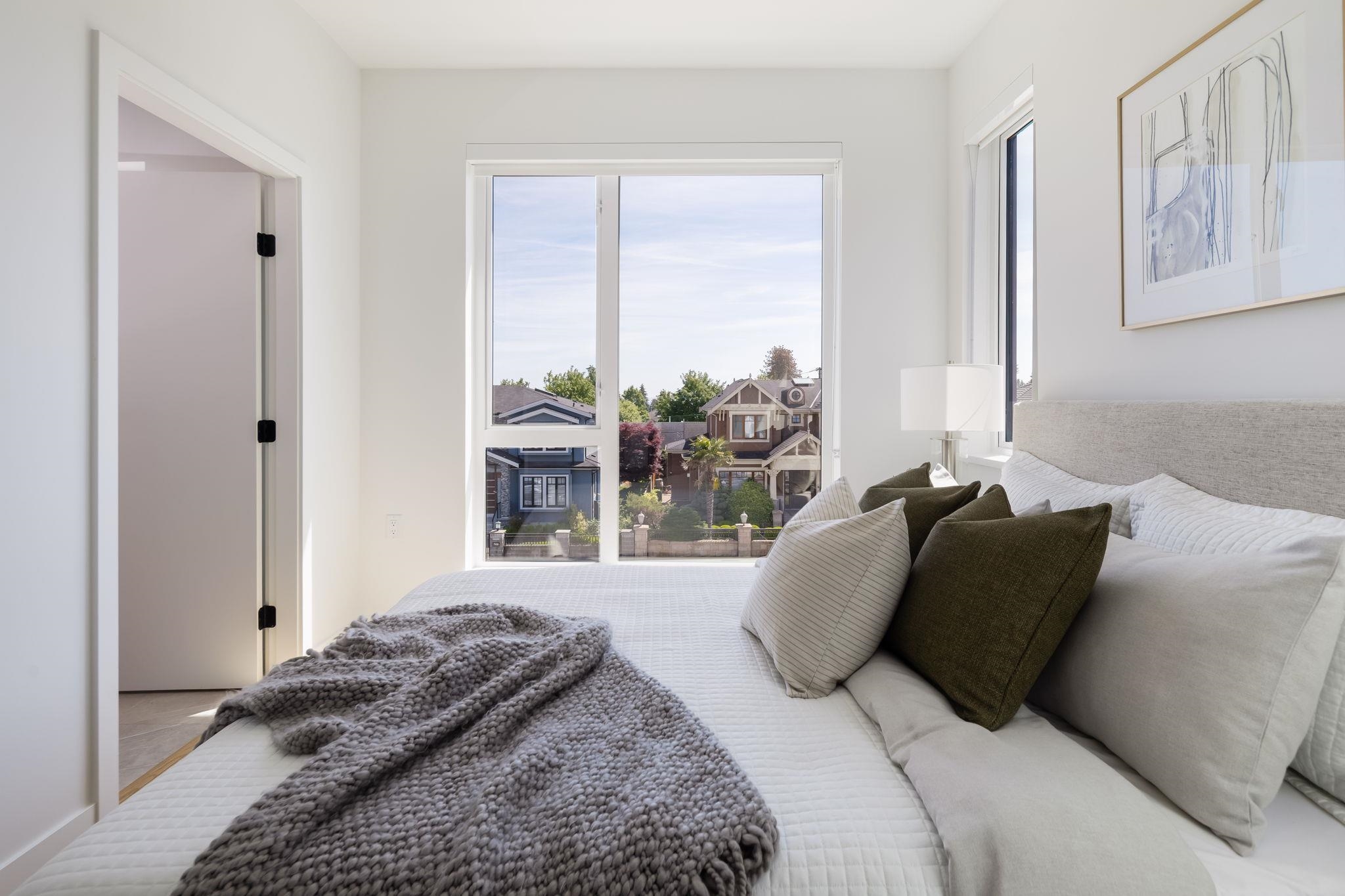 213 715 W 49TH AVENUE Unit: 213