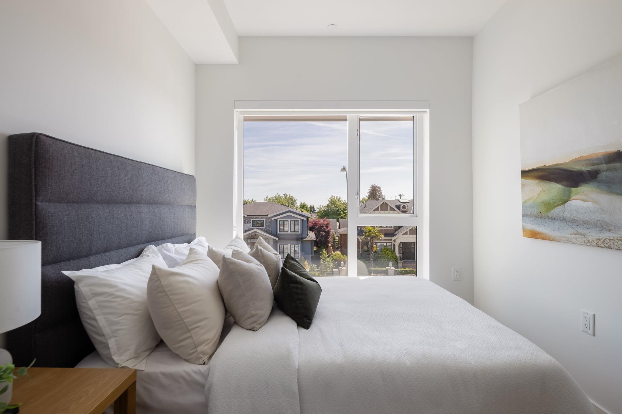 213 715 W 49TH AVENUE Unit: 213