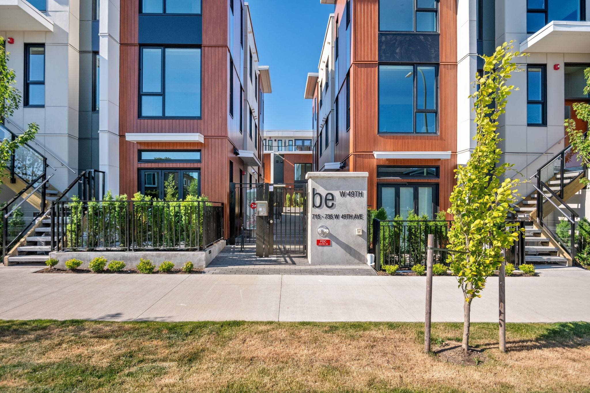 123 725 W 49 AVENUE Unit: 123