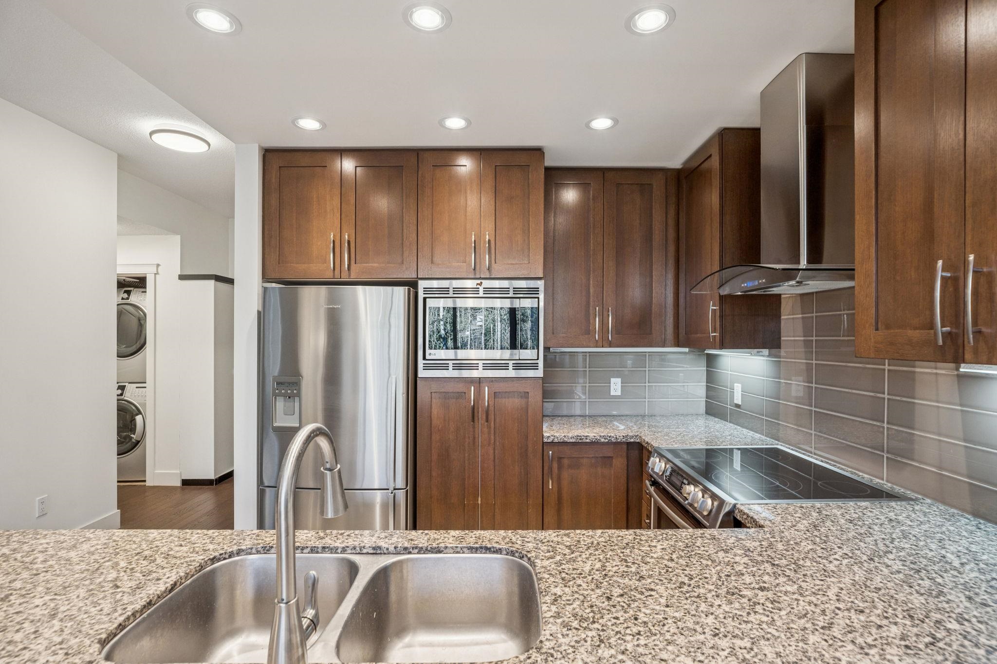 707 1415 PARKWAY BOULEVARD Unit: 707