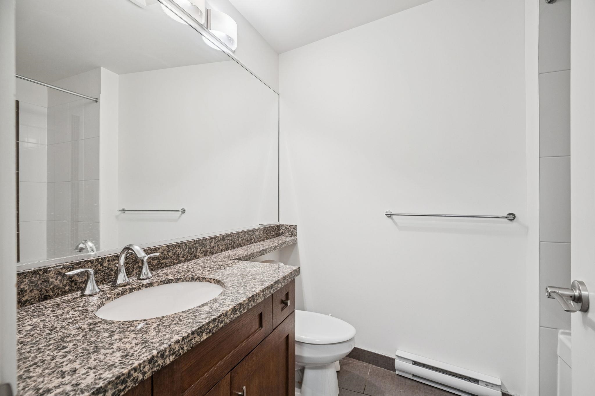 707 1415 PARKWAY BOULEVARD Unit: 707