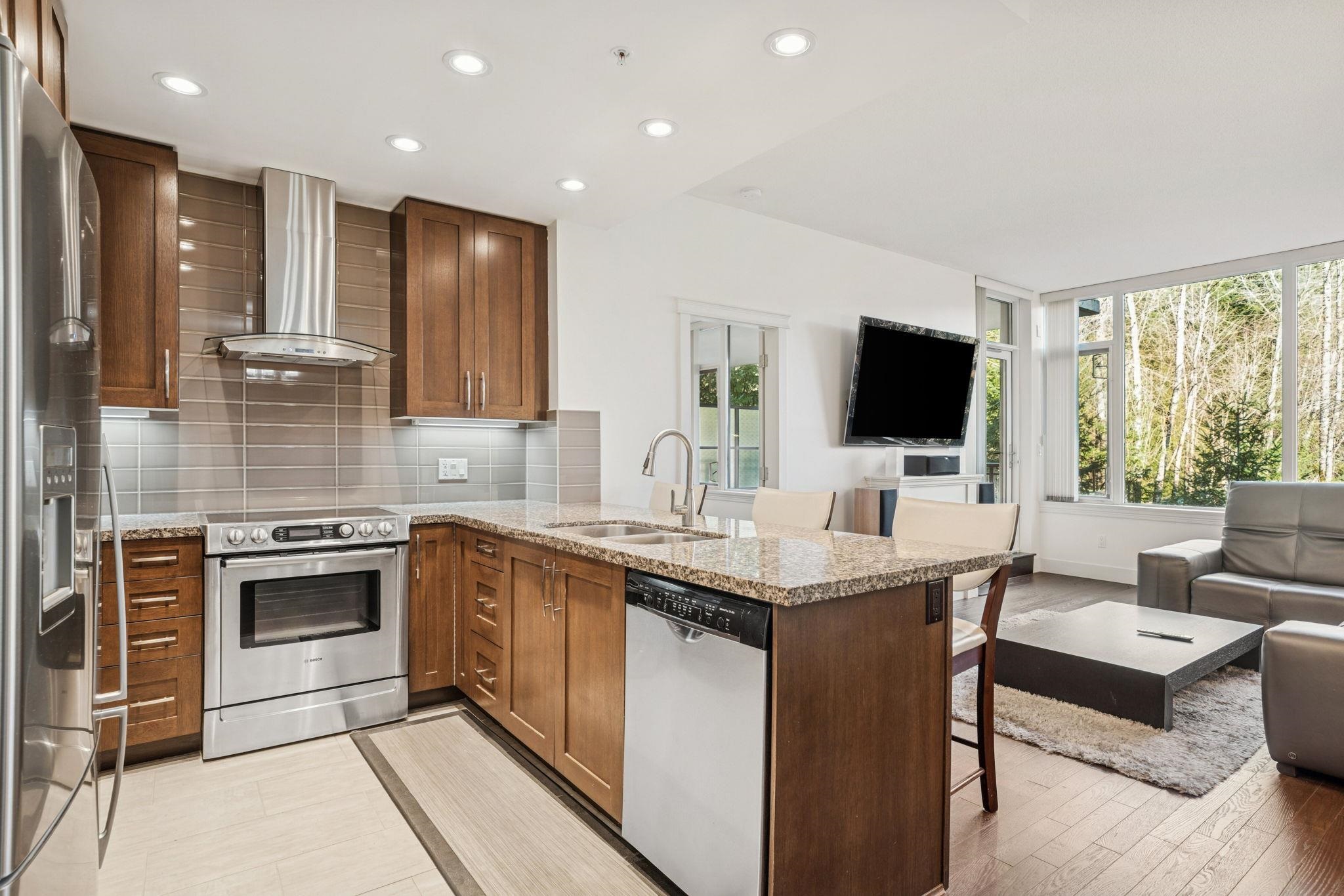 707 1415 PARKWAY BOULEVARD Unit: 707