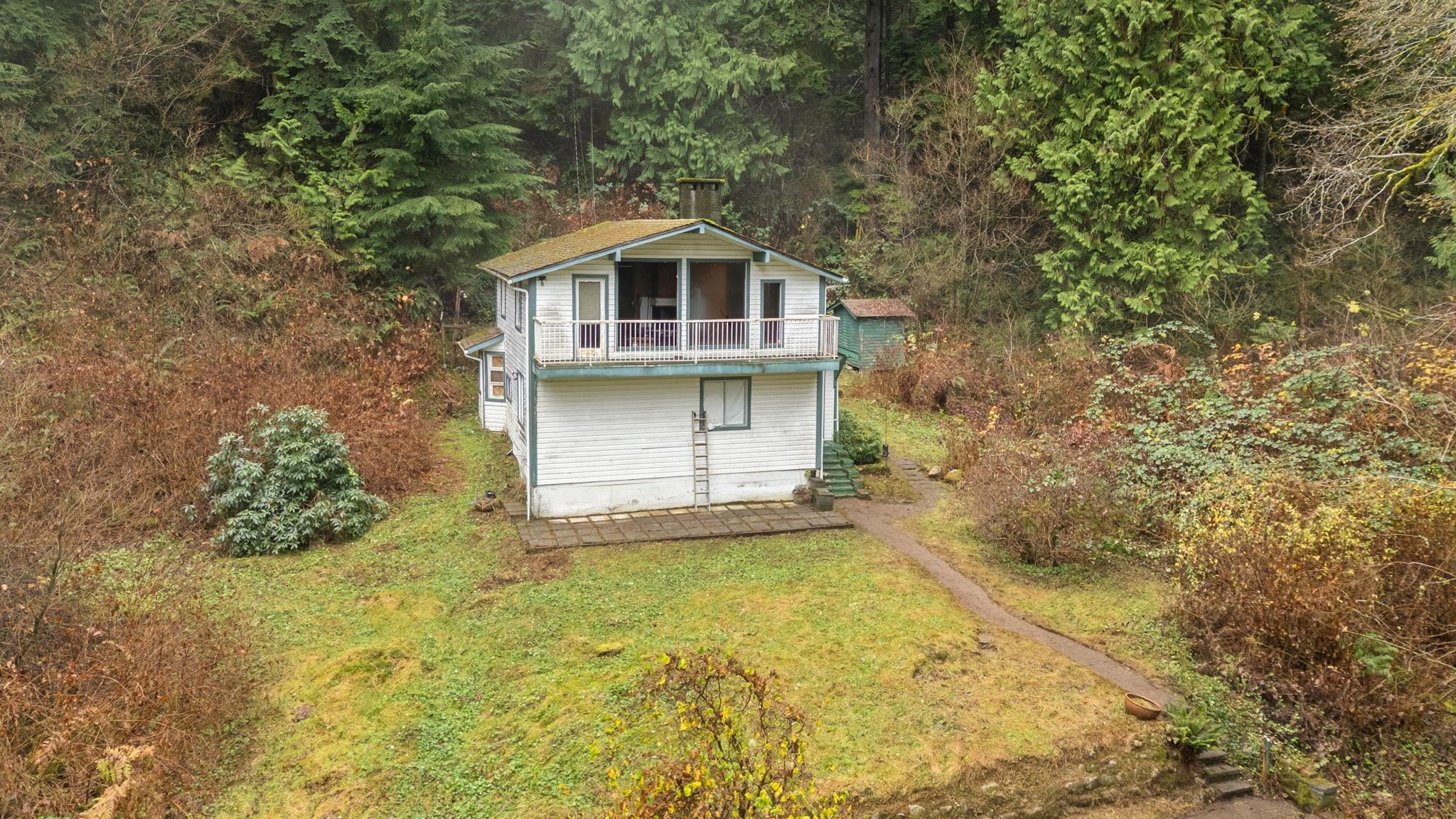 4520 LYNN VALLEY ROAD