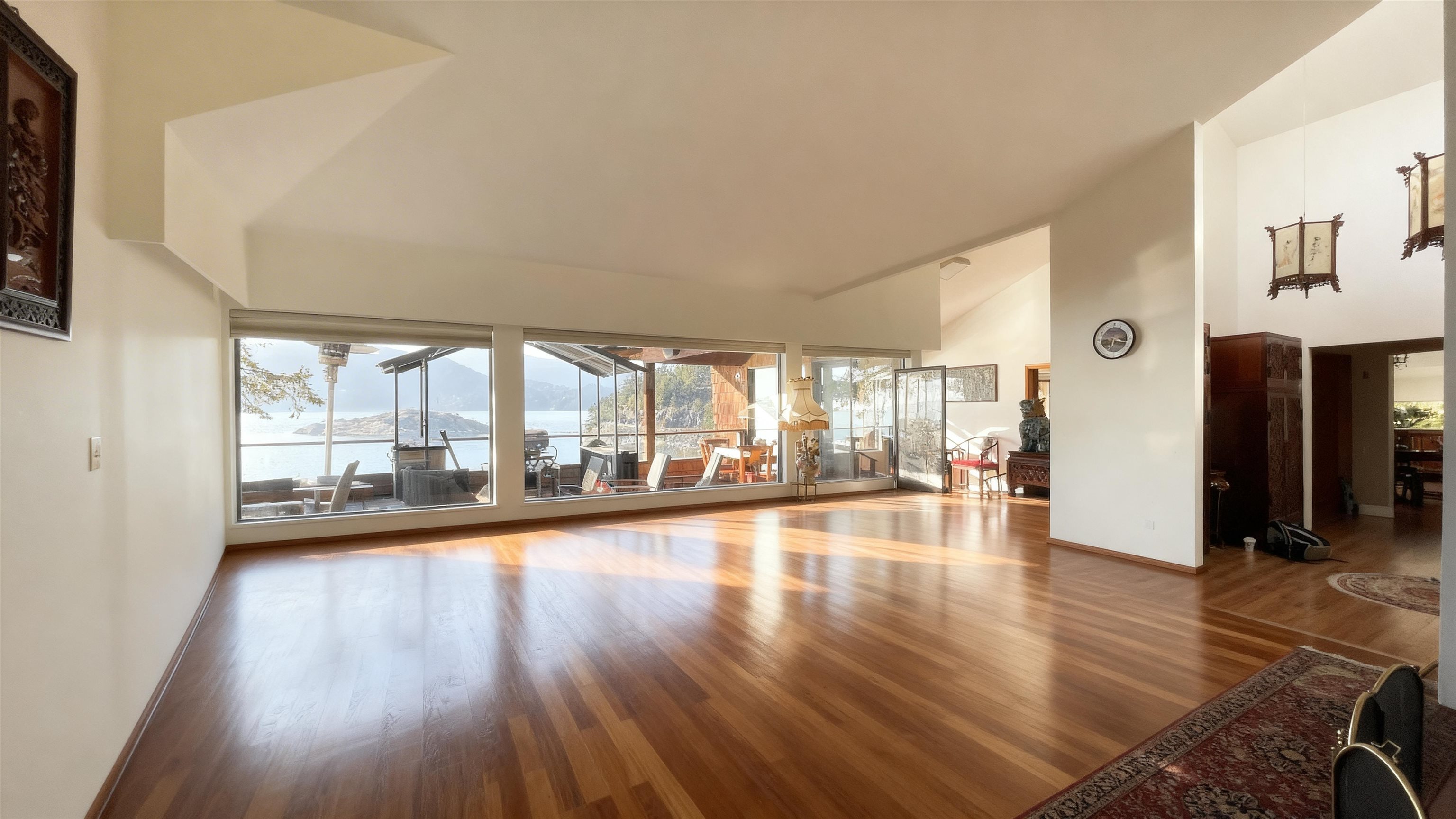 6648 MARINE DRIVE