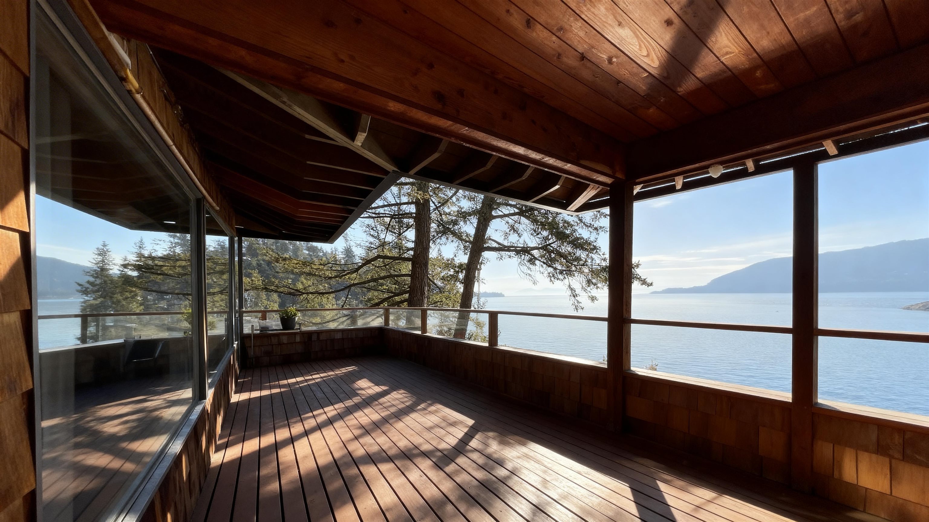 6648 MARINE DRIVE