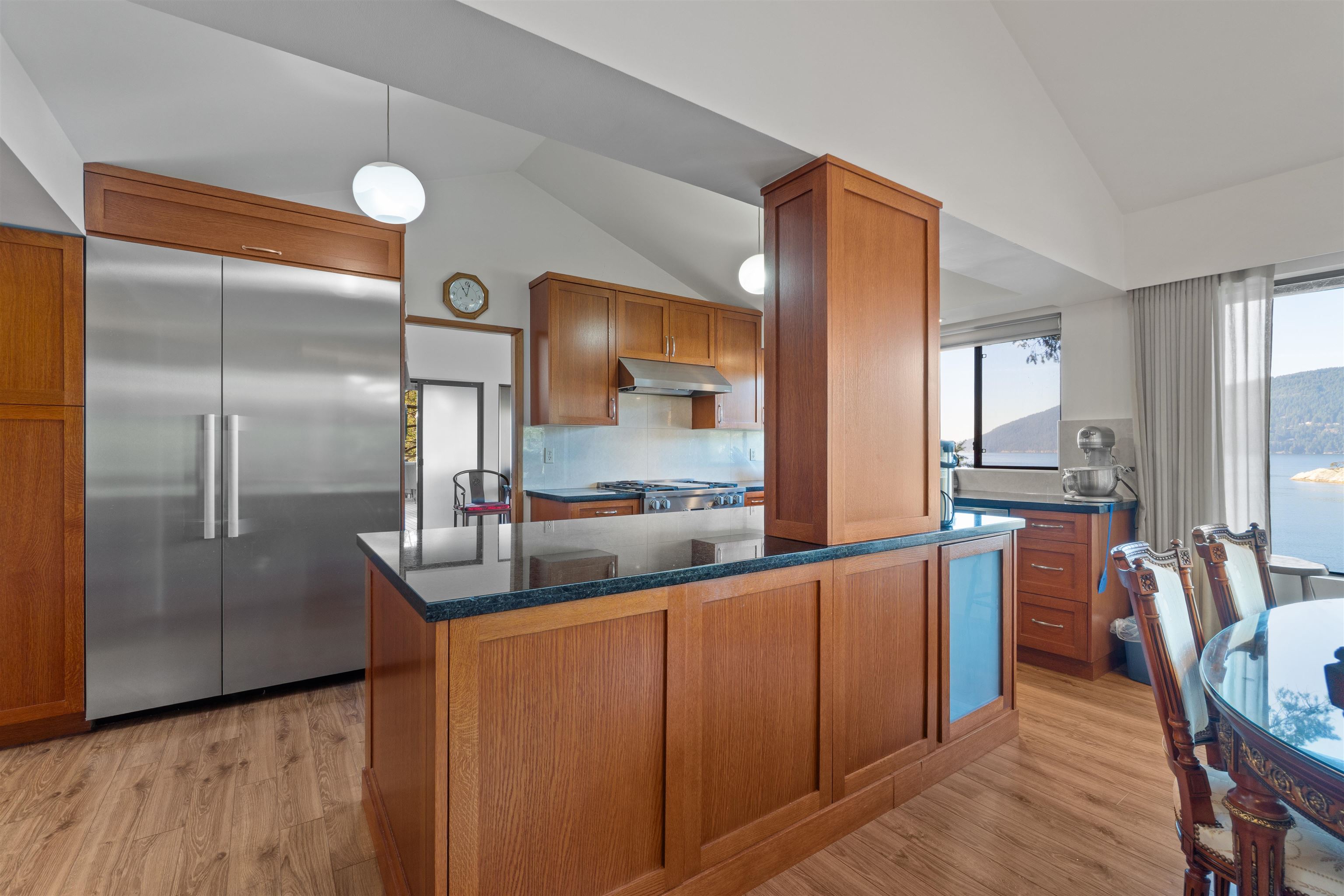 6648 MARINE DRIVE