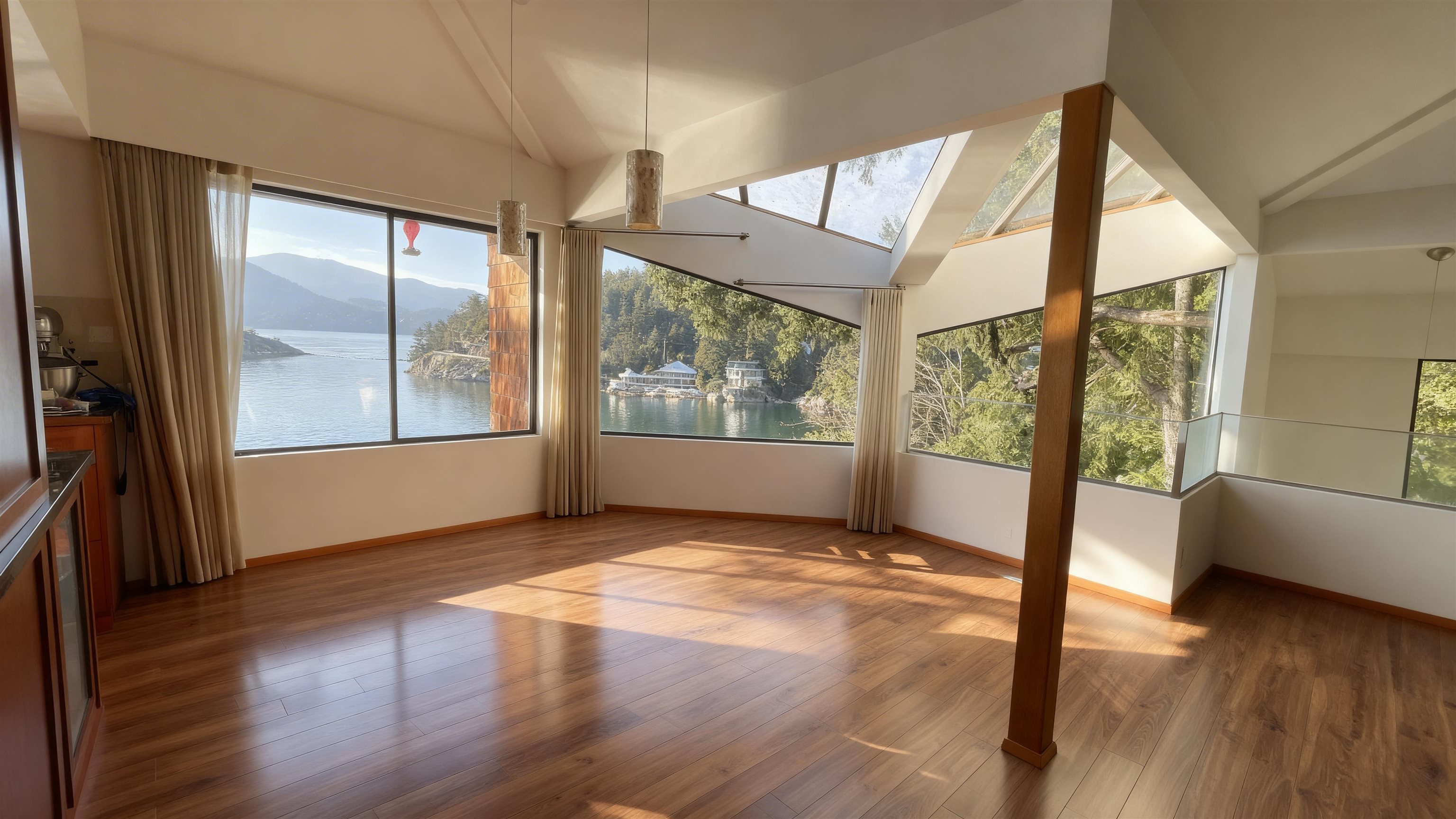 6648 MARINE DRIVE
