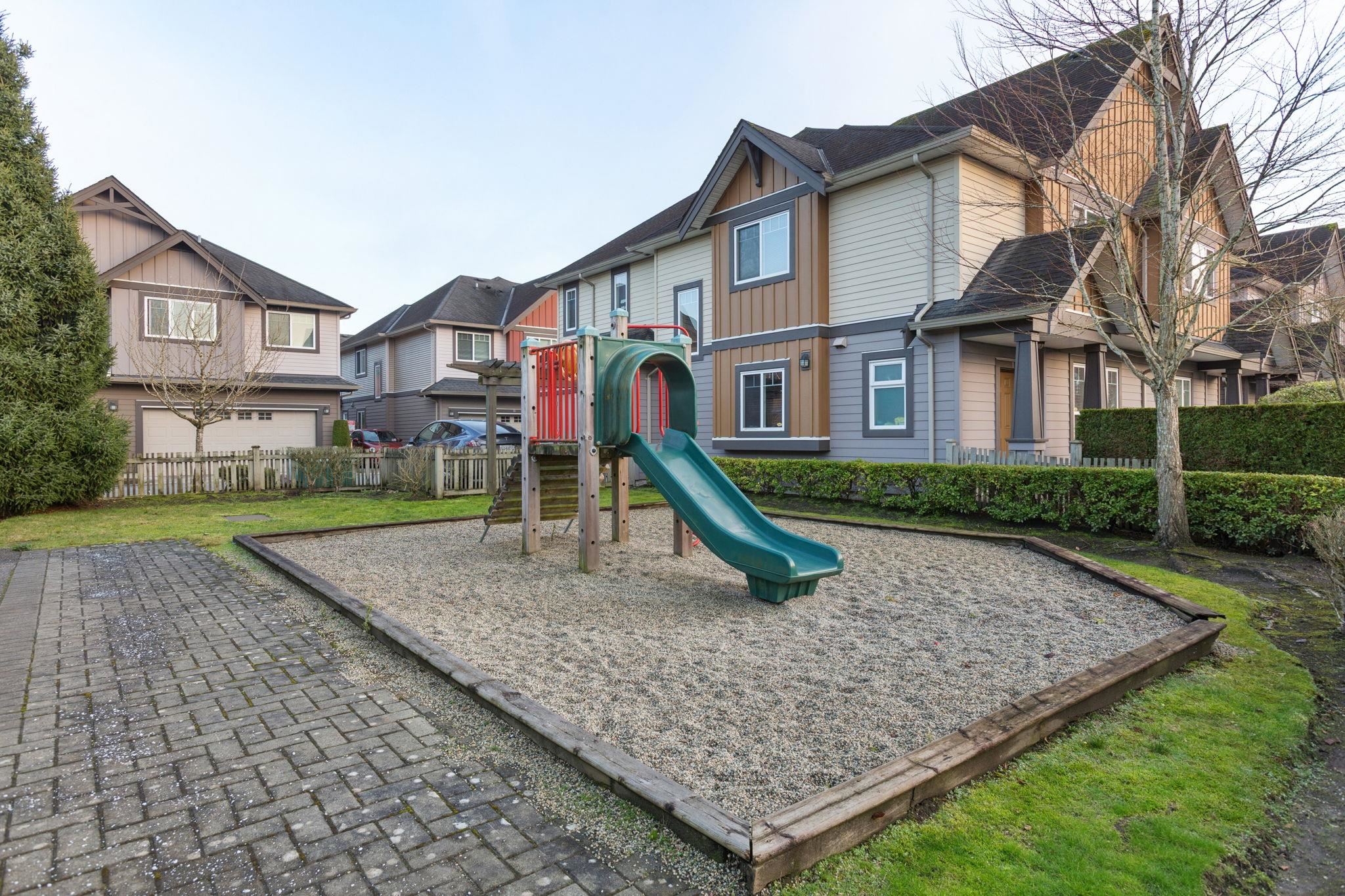 15 9699 SILLS AVENUE Unit: 15