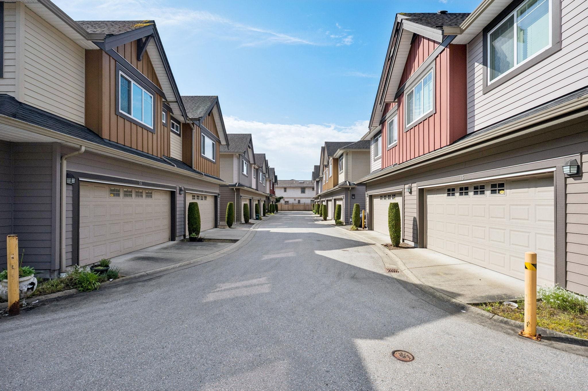 15 9699 SILLS AVENUE Unit: 15