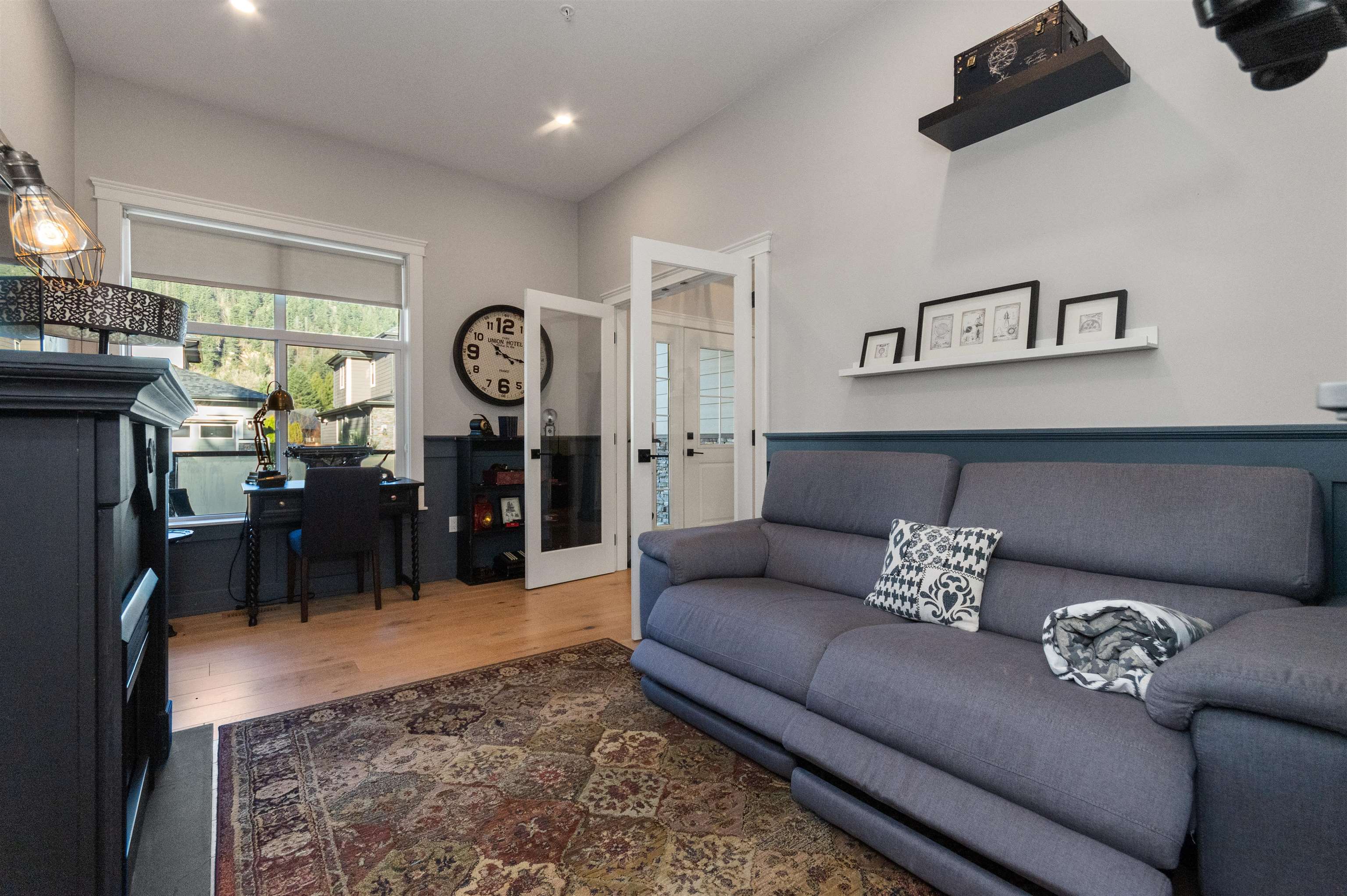 44 1885 COLUMBIA VALLEY ROAD Unit: 44