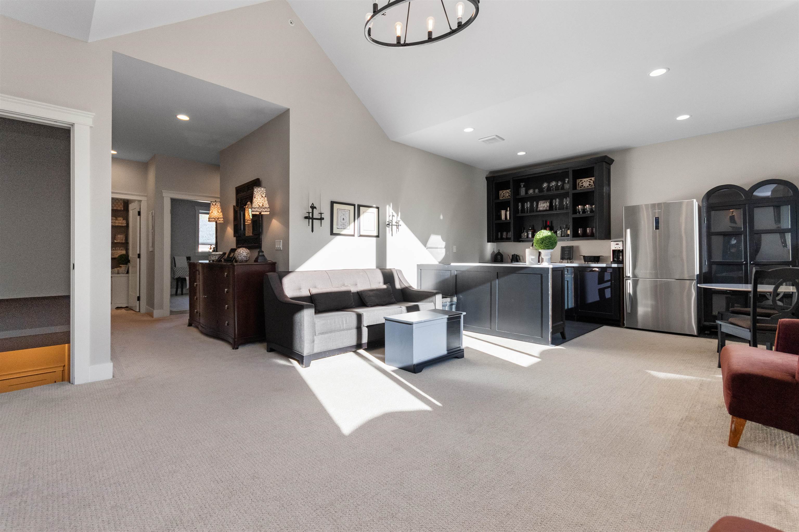 44 1885 COLUMBIA VALLEY ROAD Unit: 44