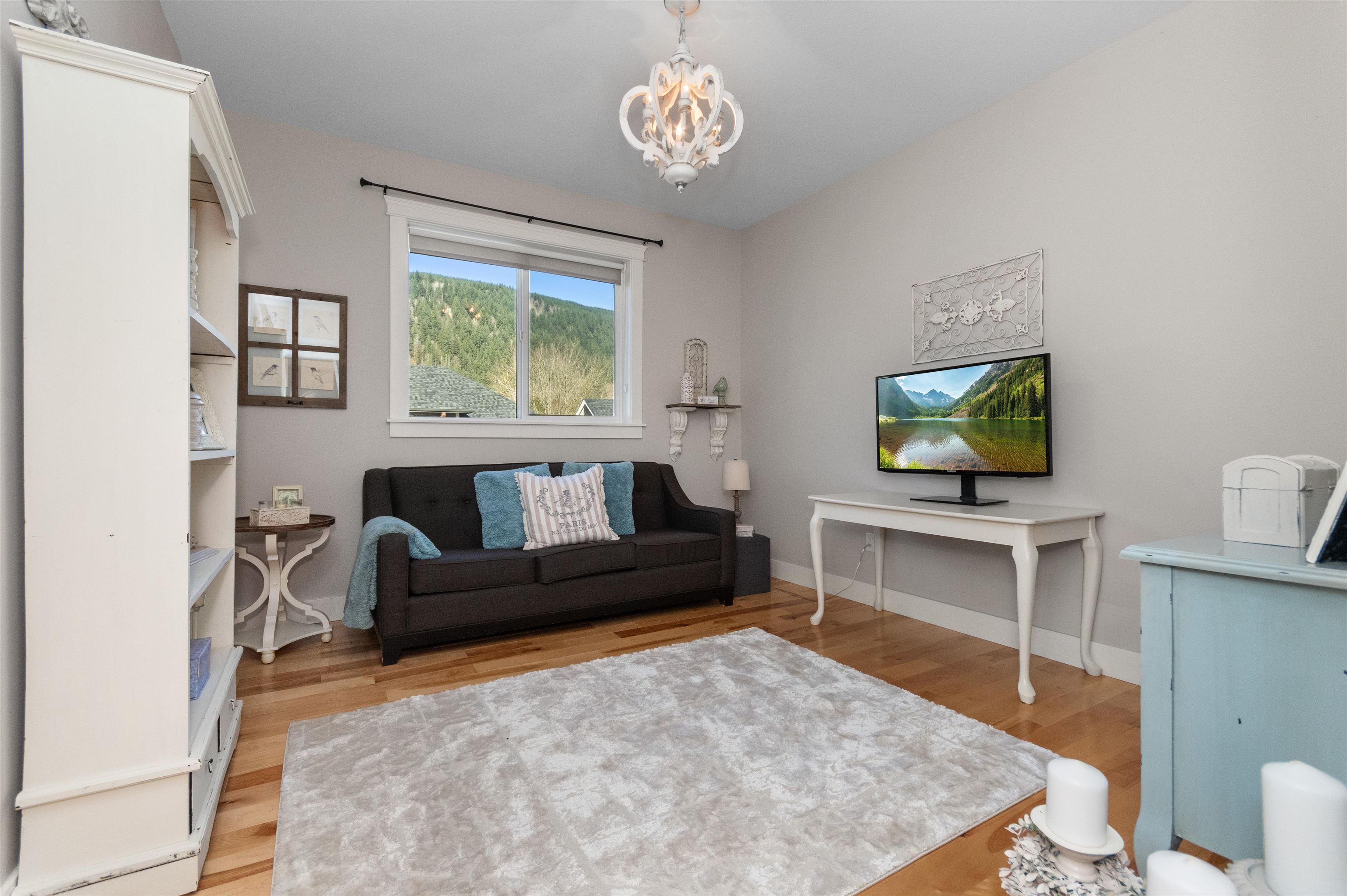 44 1885 COLUMBIA VALLEY ROAD Unit: 44