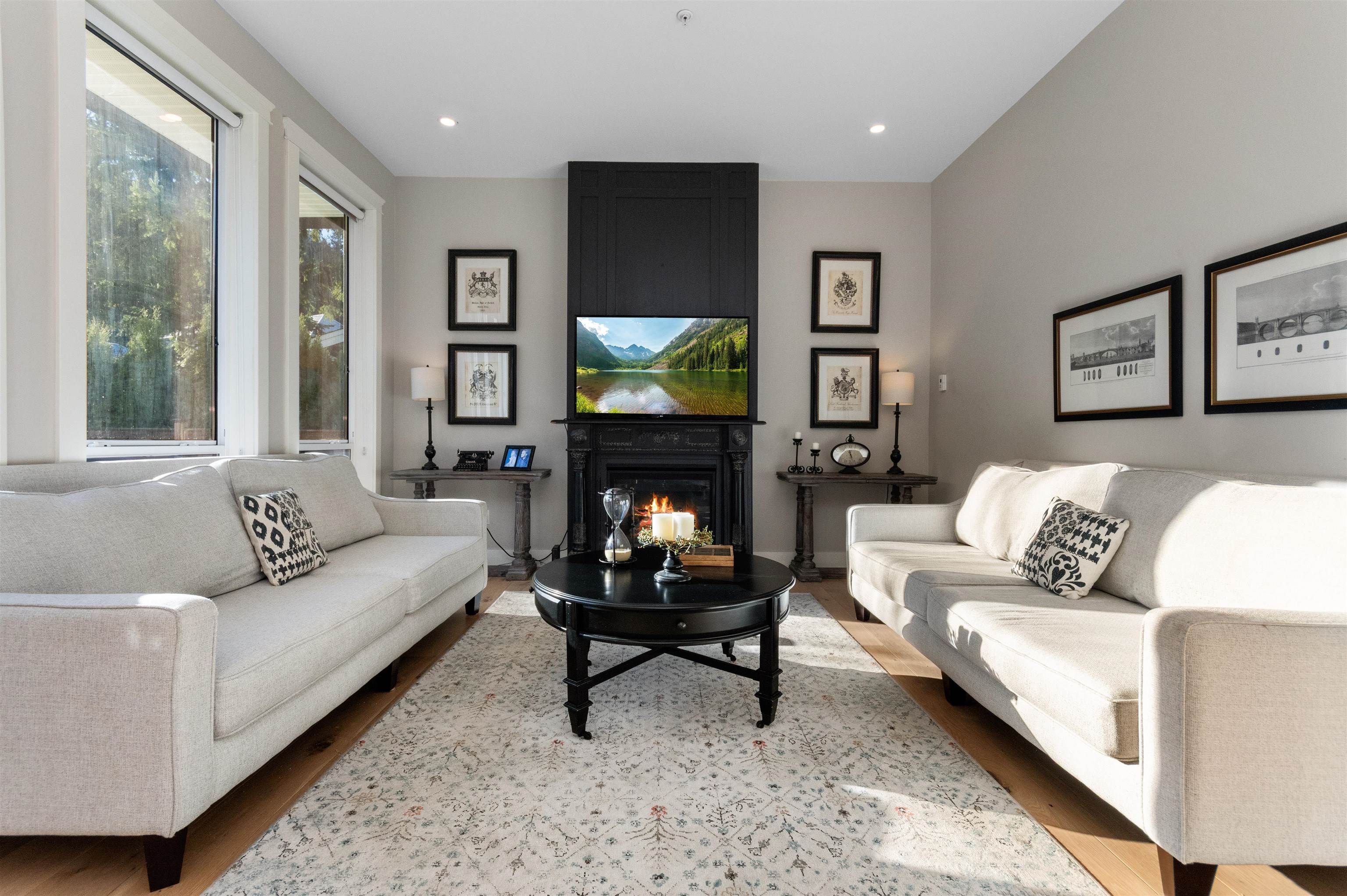44 1885 COLUMBIA VALLEY ROAD Unit: 44