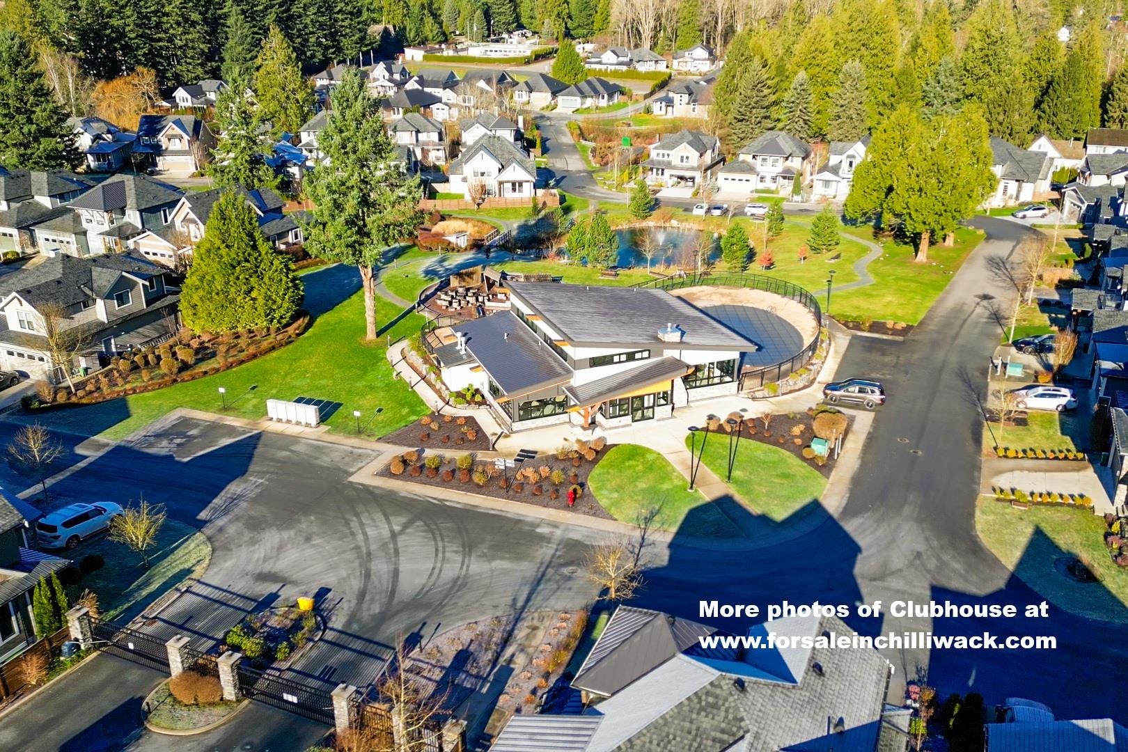 44 1885 COLUMBIA VALLEY ROAD Unit: 44