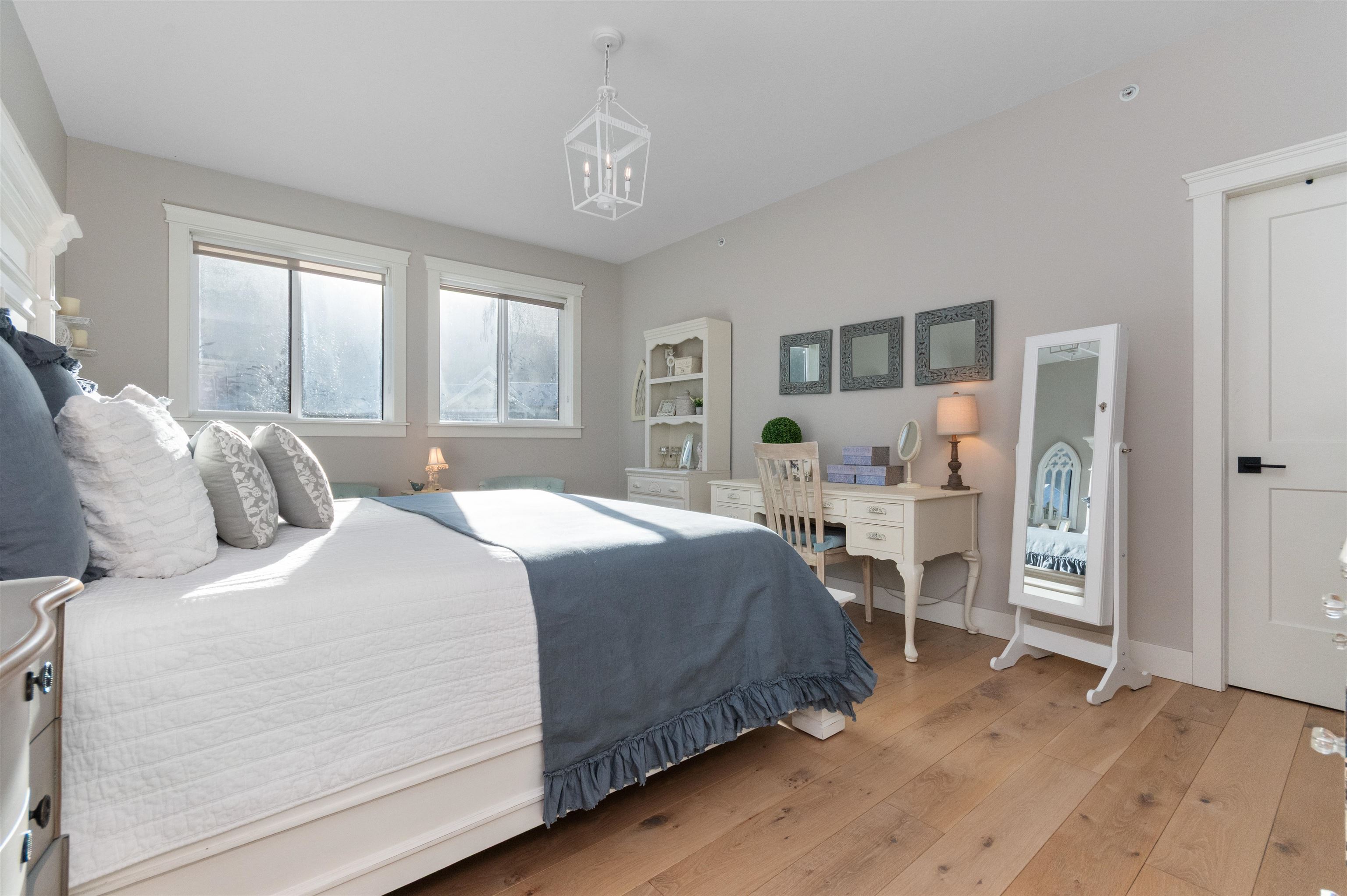 44 1885 COLUMBIA VALLEY ROAD Unit: 44