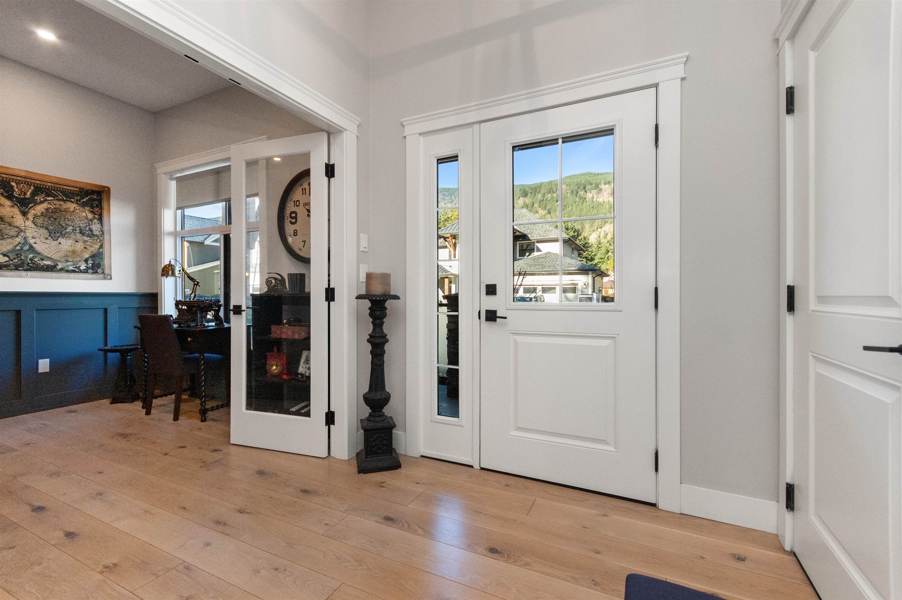 44 1885 COLUMBIA VALLEY ROAD Unit: 44