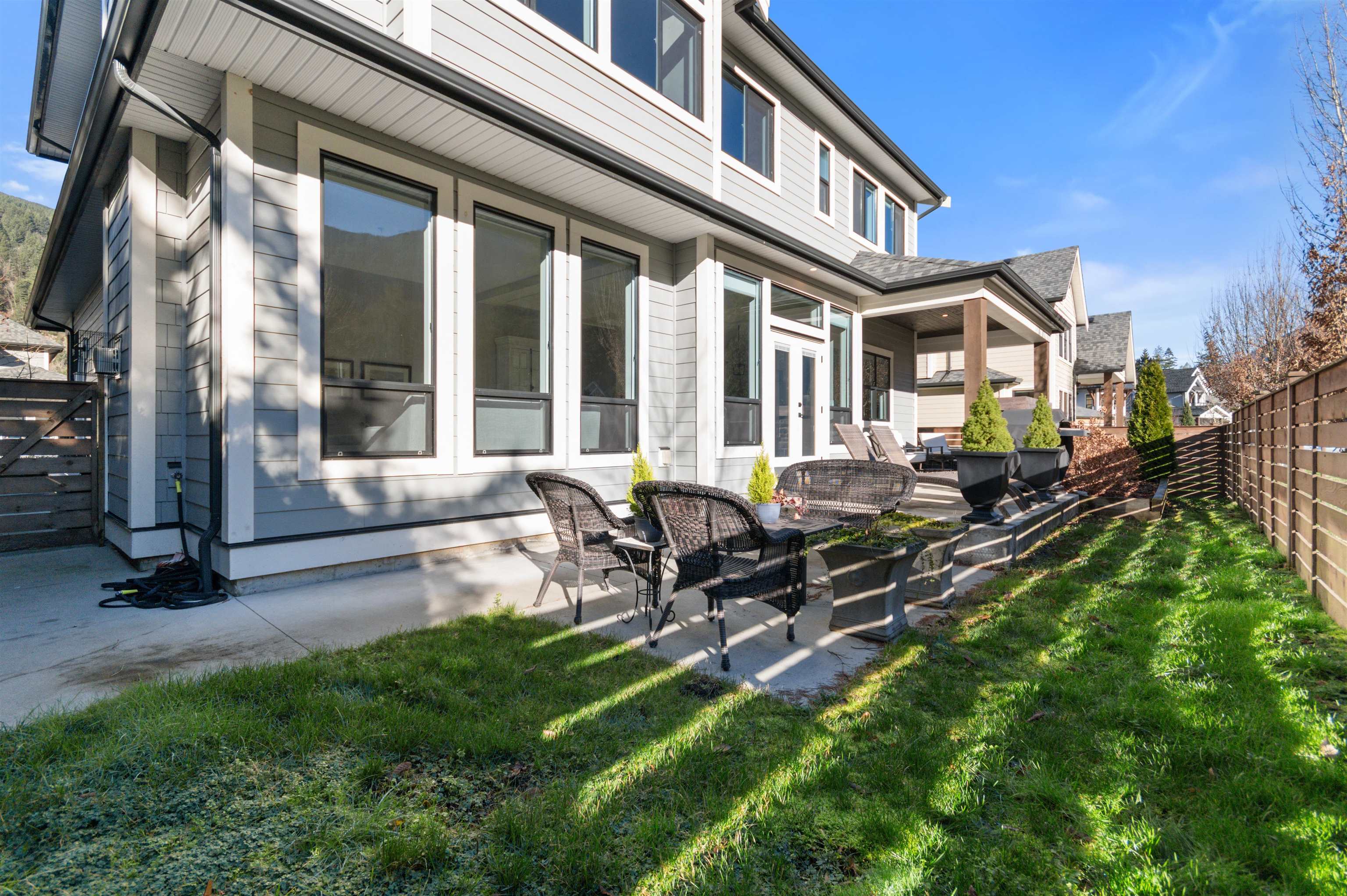 44 1885 COLUMBIA VALLEY ROAD Unit: 44