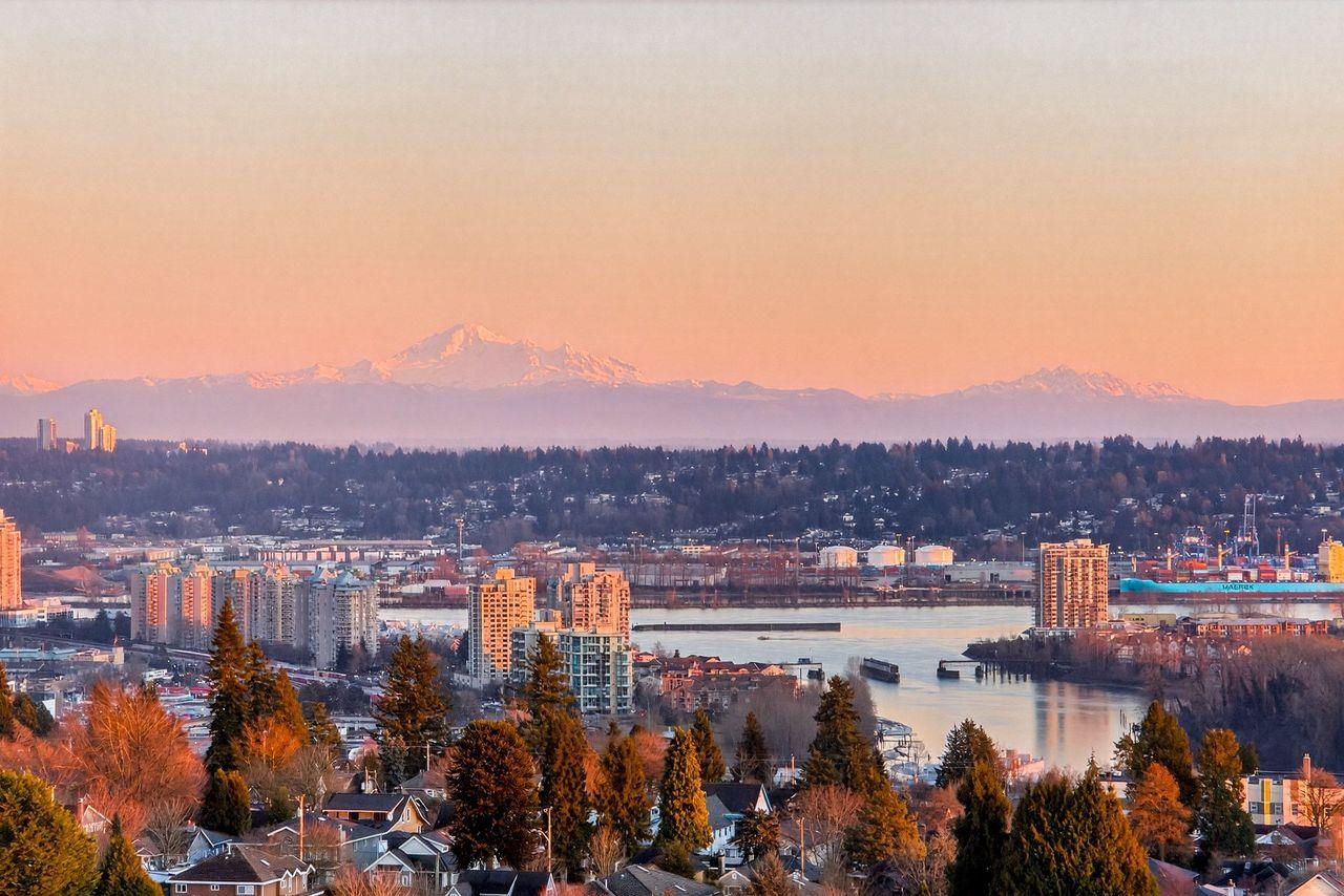 1506 7683 PARK CRESCENT Unit: 1506