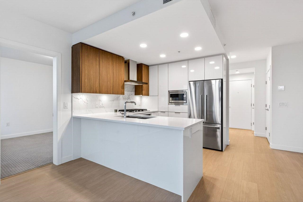 1506 7683 PARK CRESCENT Unit: 1506