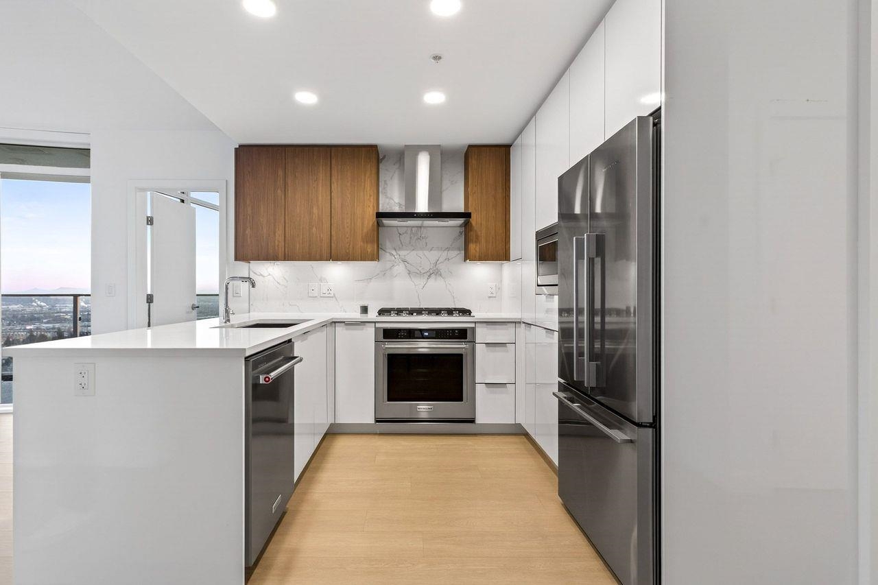 1506 7683 PARK CRESCENT Unit: 1506
