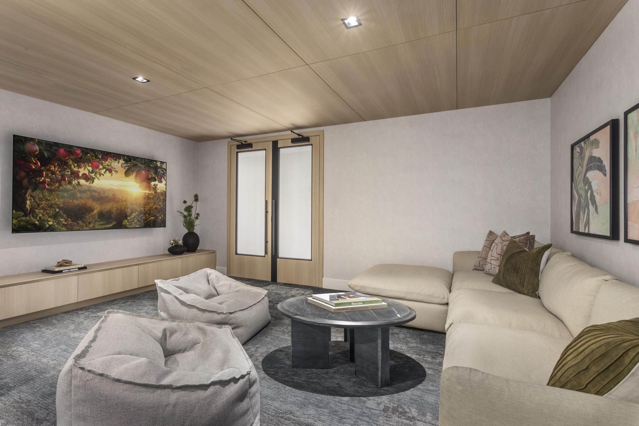 2608 13573 98A AVENUE Unit: 2608