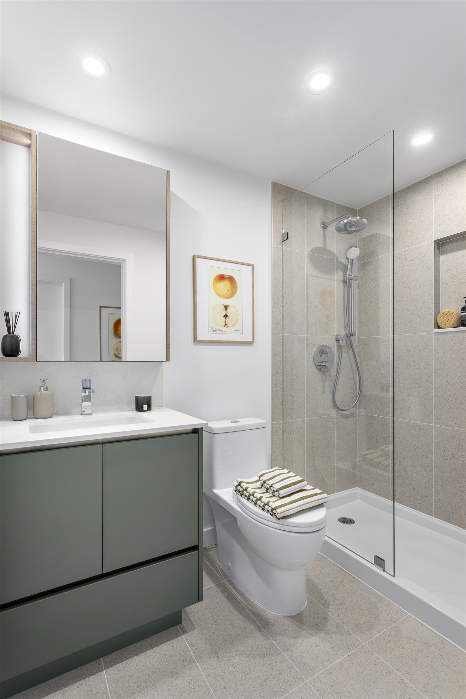 2608 13573 98A AVENUE Unit: 2608