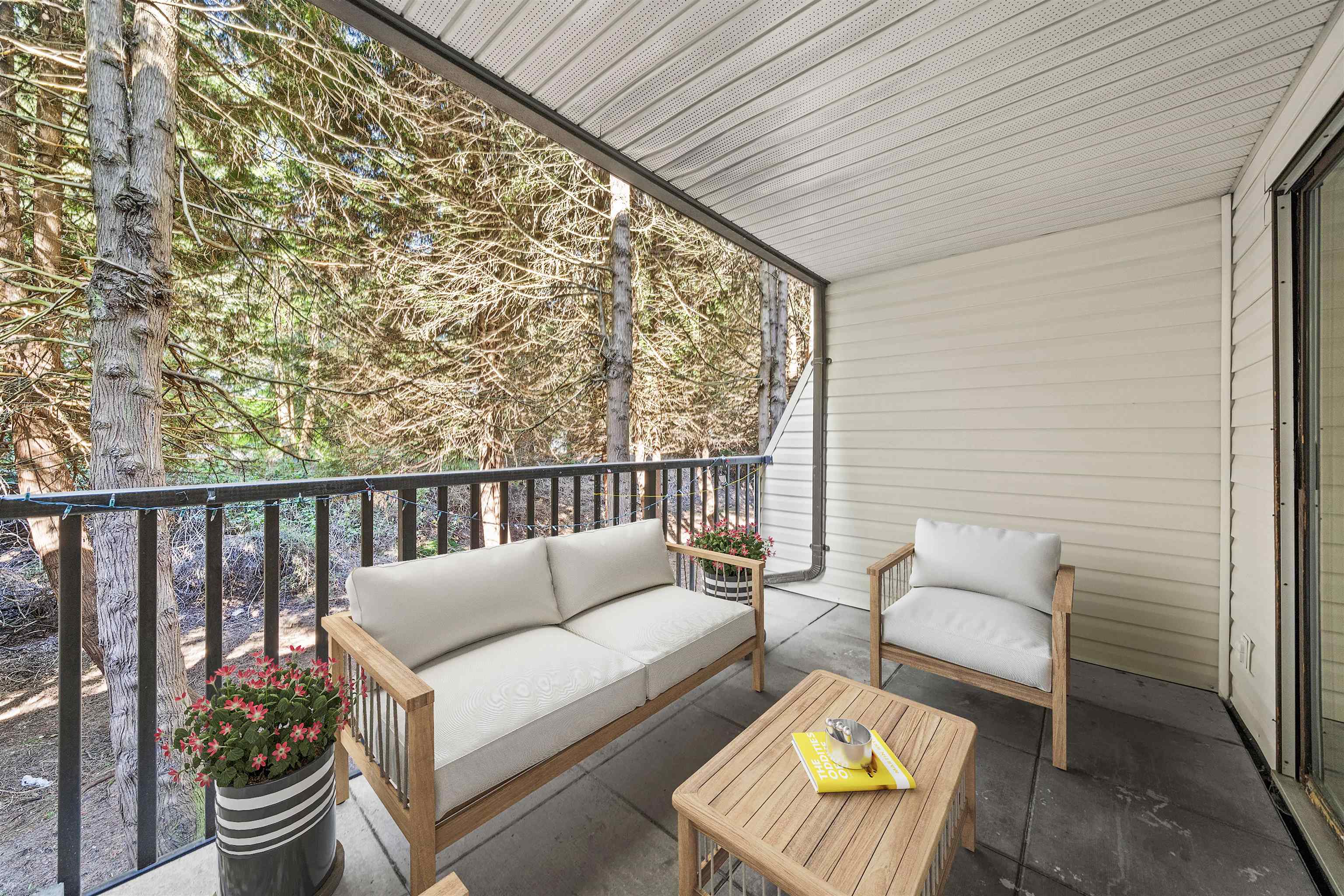 110 15238 100 AVENUE Unit: 110