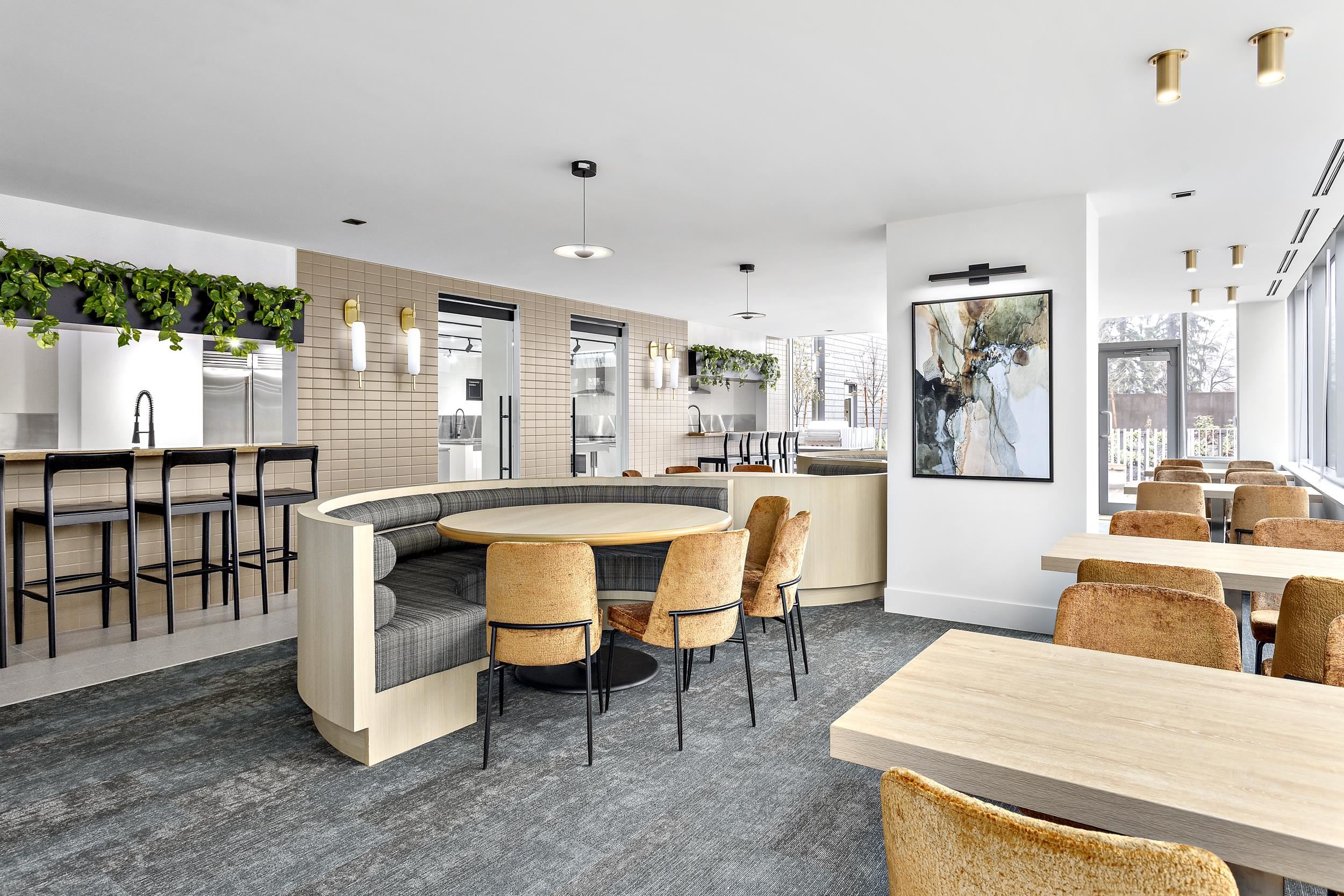 409 13573 98A AVENUE Unit: 409