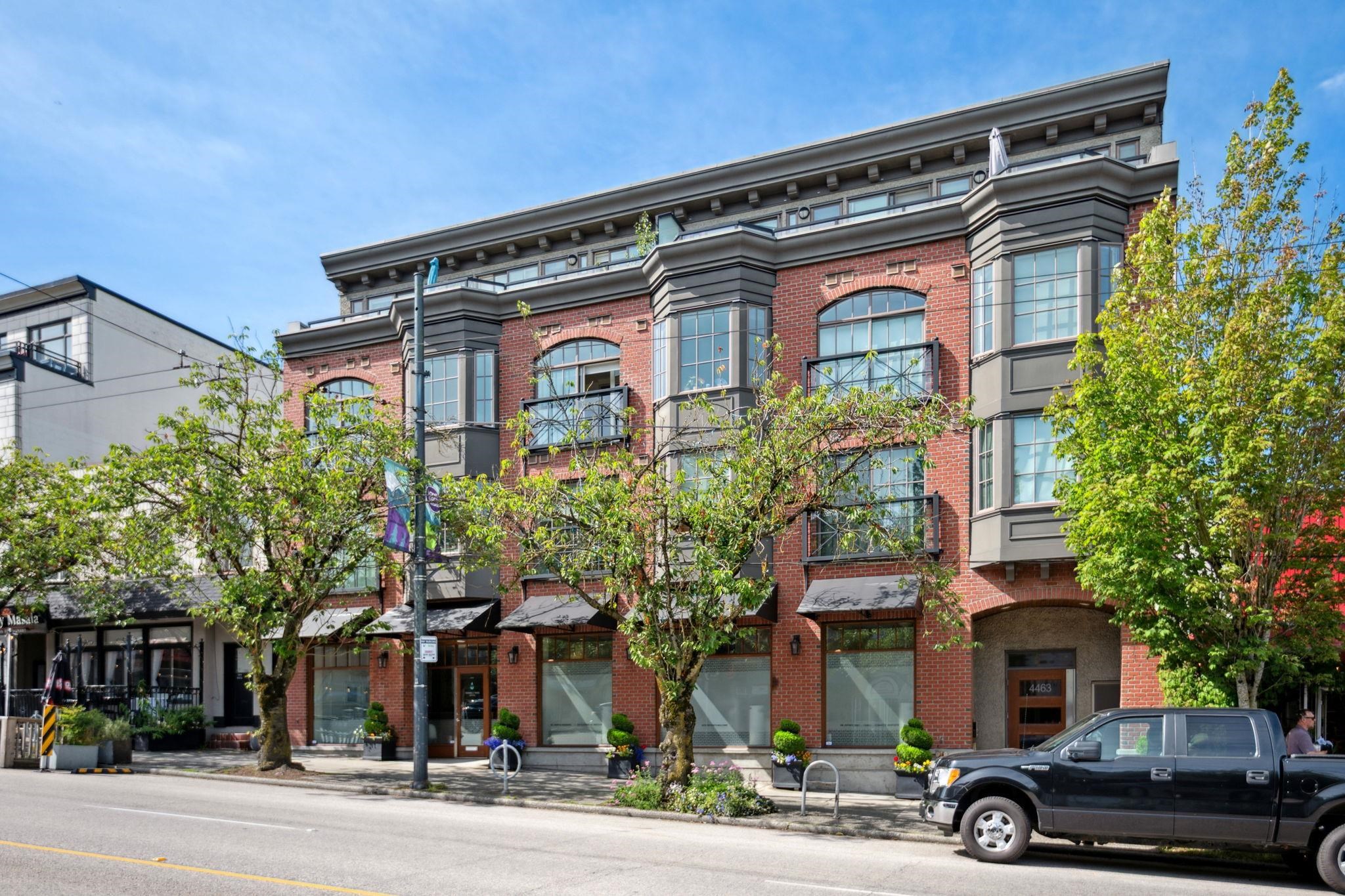 306 4463 W 10TH AVENUE Unit: 306