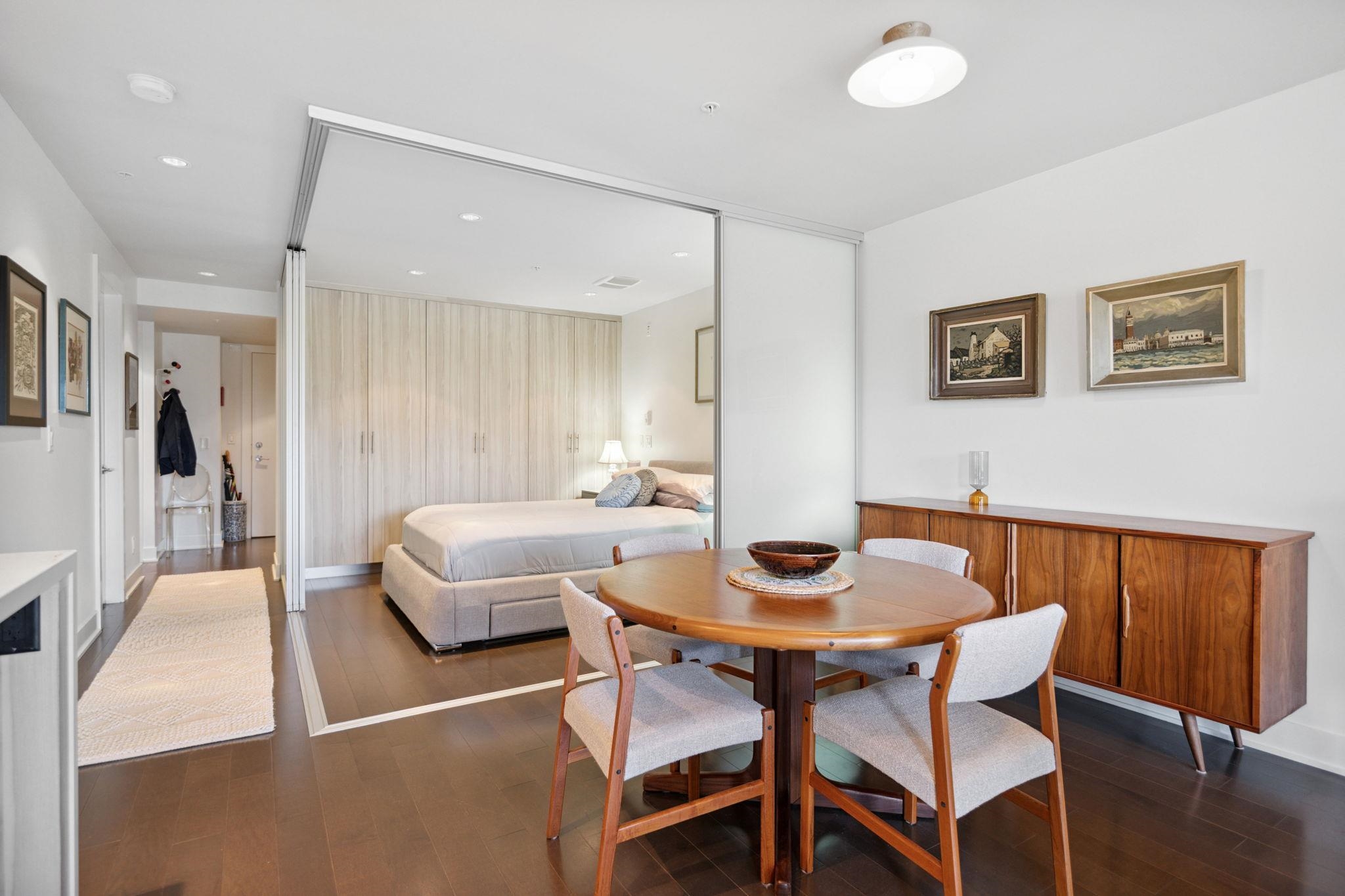 306 4463 W 10TH AVENUE Unit: 306