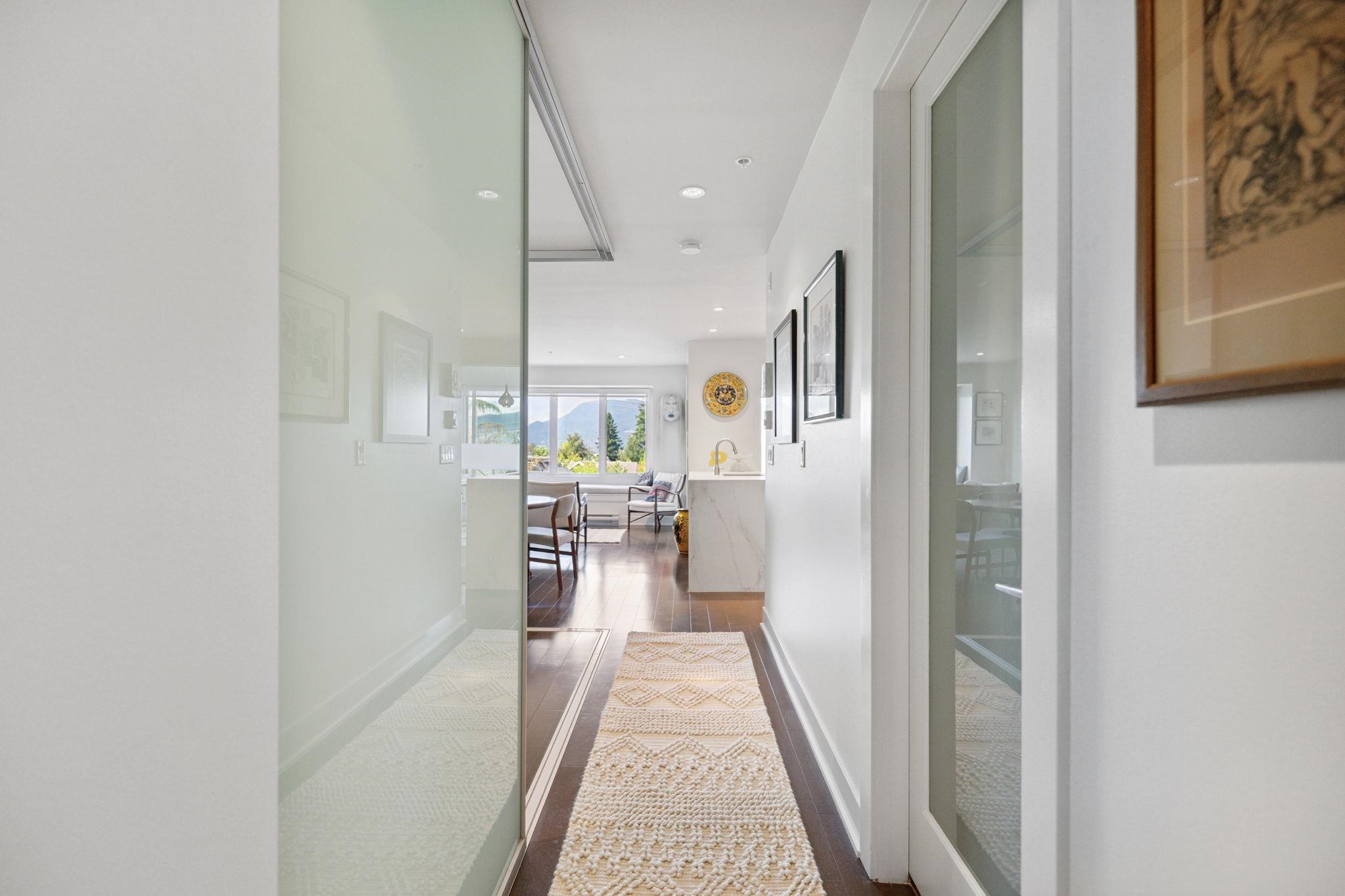 306 4463 W 10TH AVENUE Unit: 306