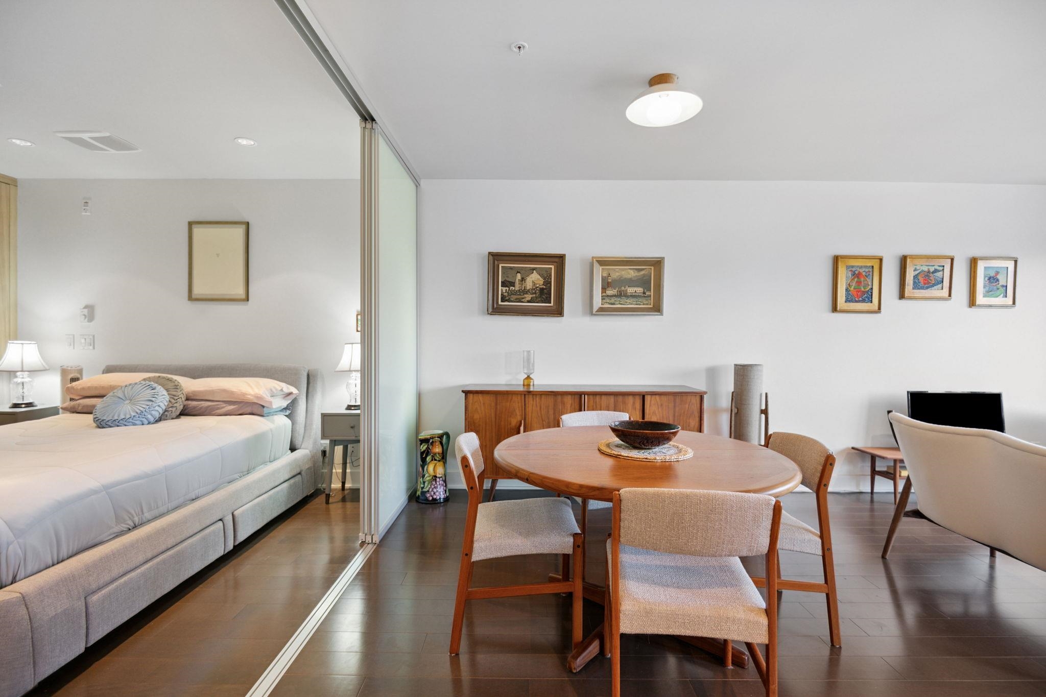 306 4463 W 10TH AVENUE Unit: 306