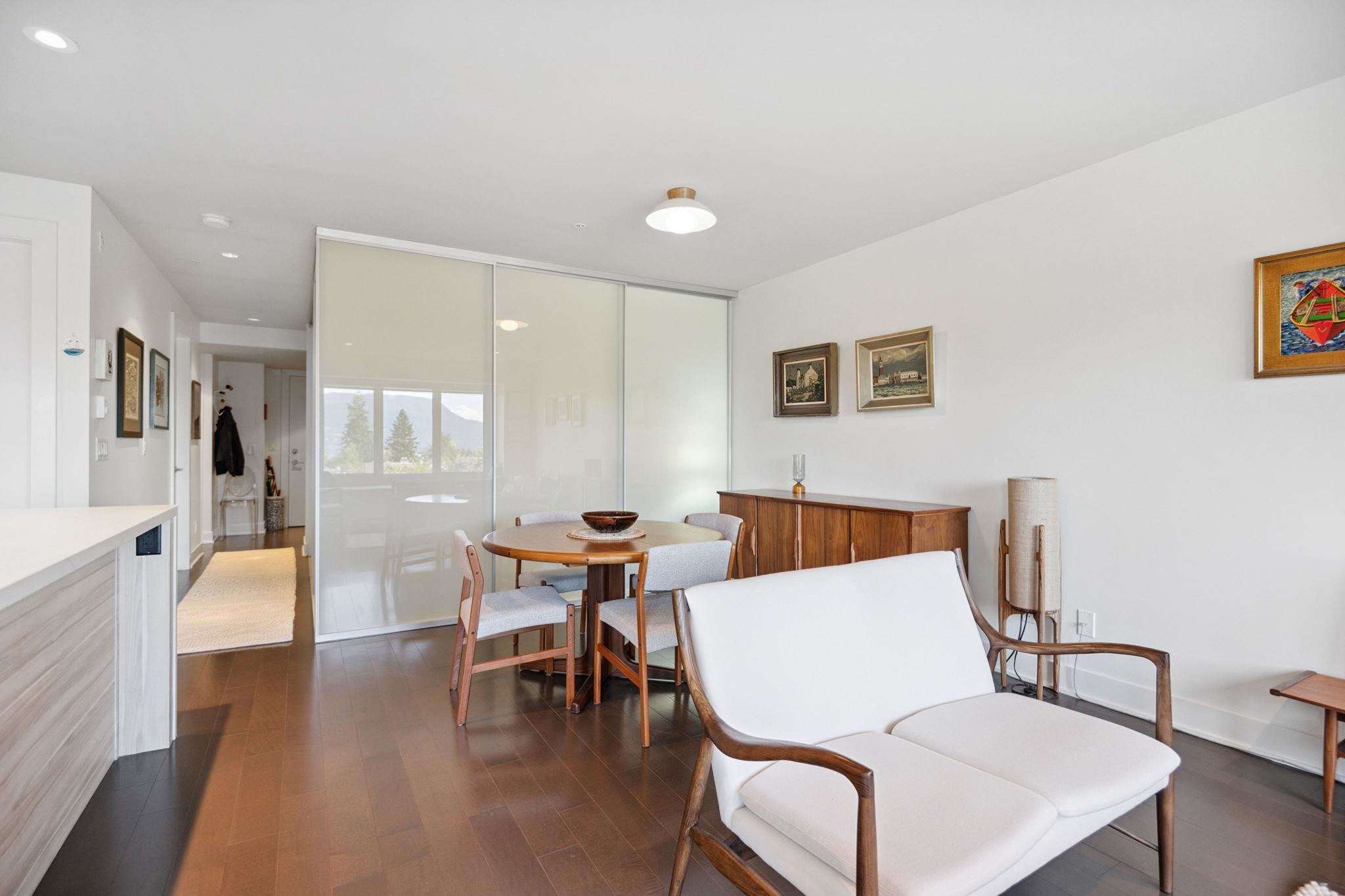 306 4463 W 10TH AVENUE Unit: 306