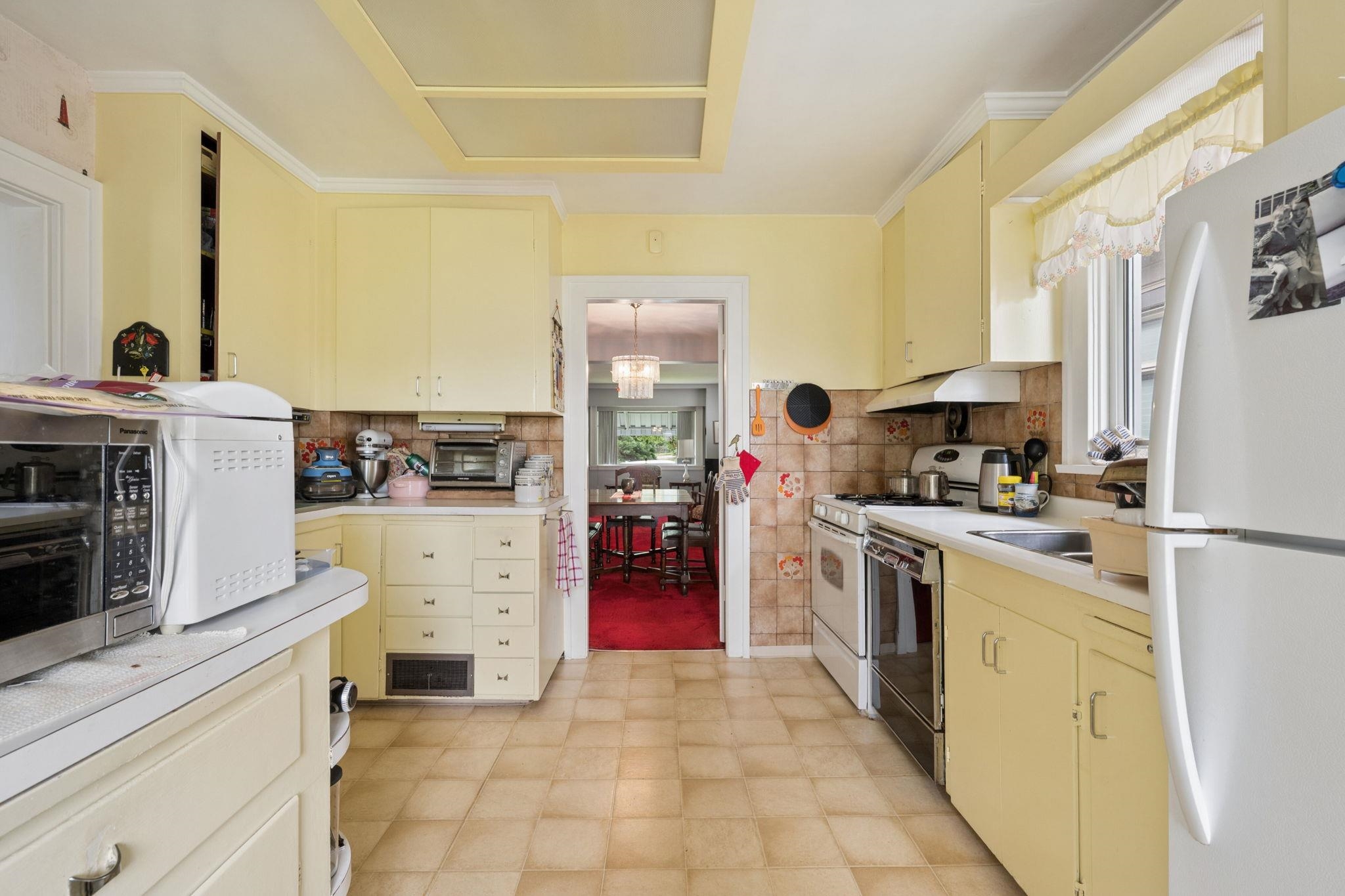 3149 W KING EDWARD AVENUE