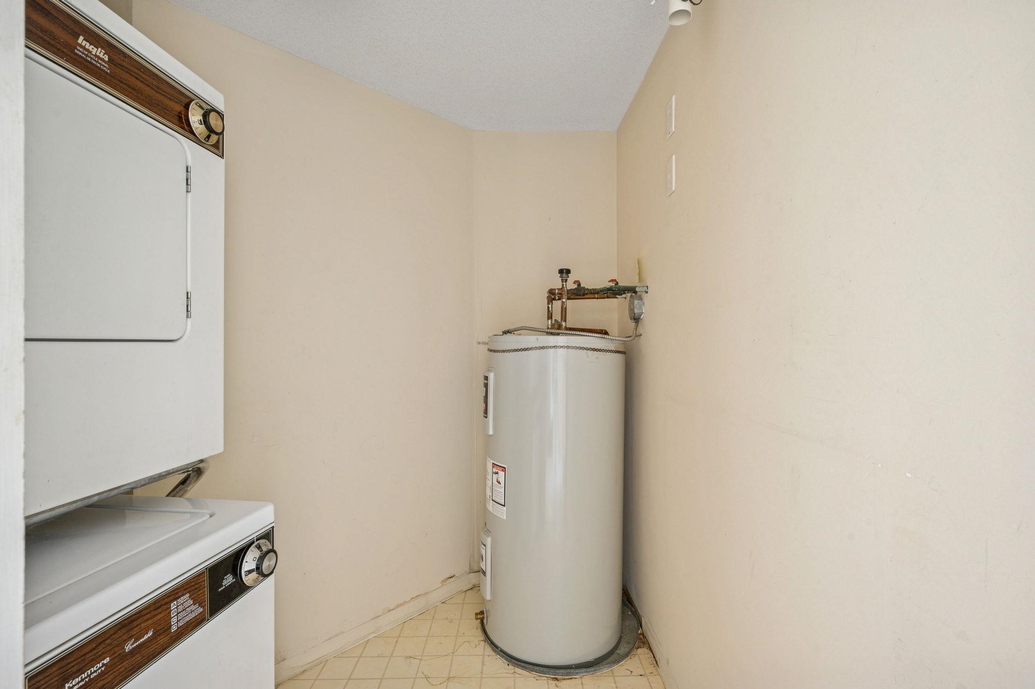 304 1989 W 1ST AVENUE Unit: 304