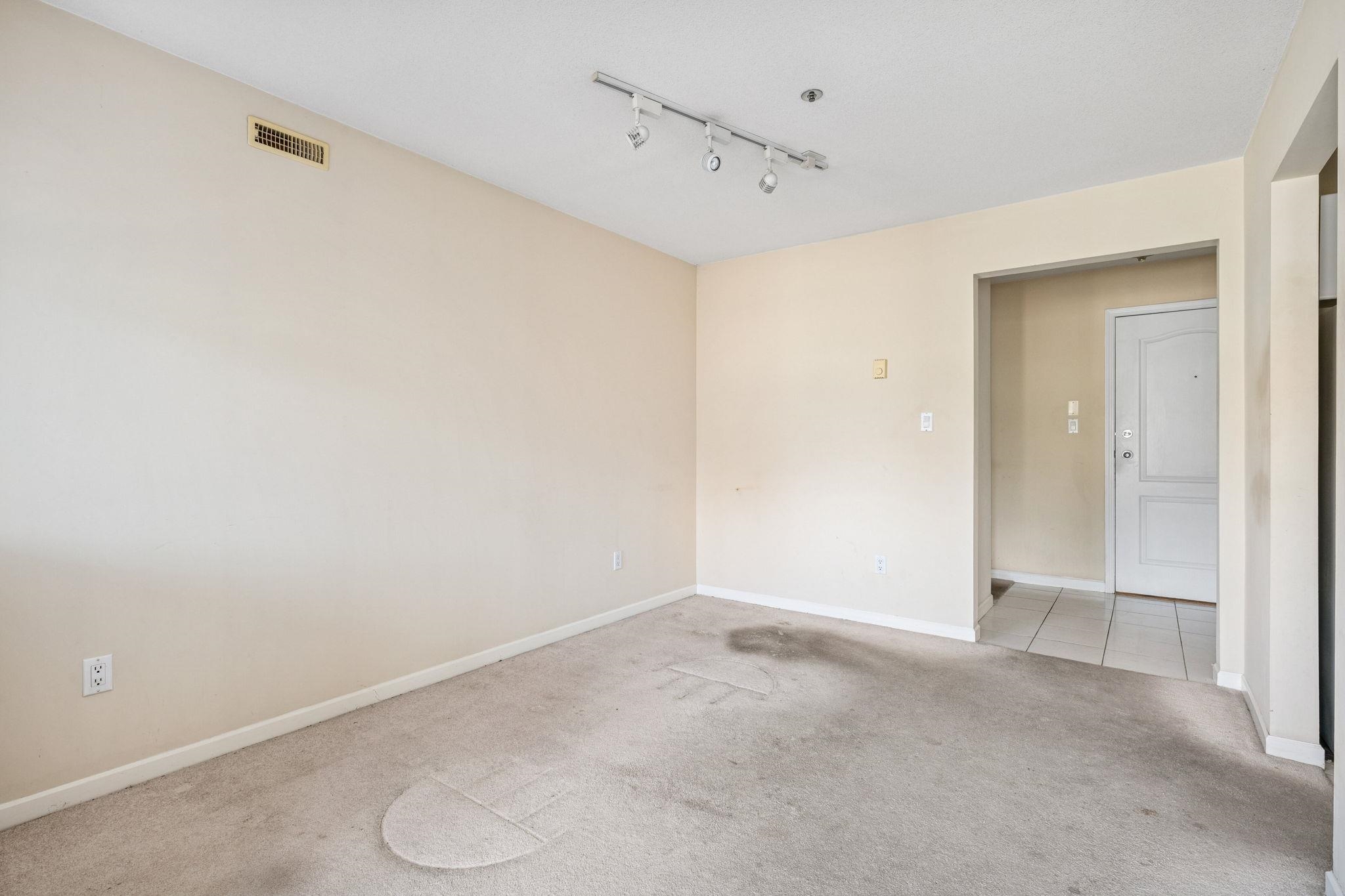 304 1989 W 1ST AVENUE Unit: 304