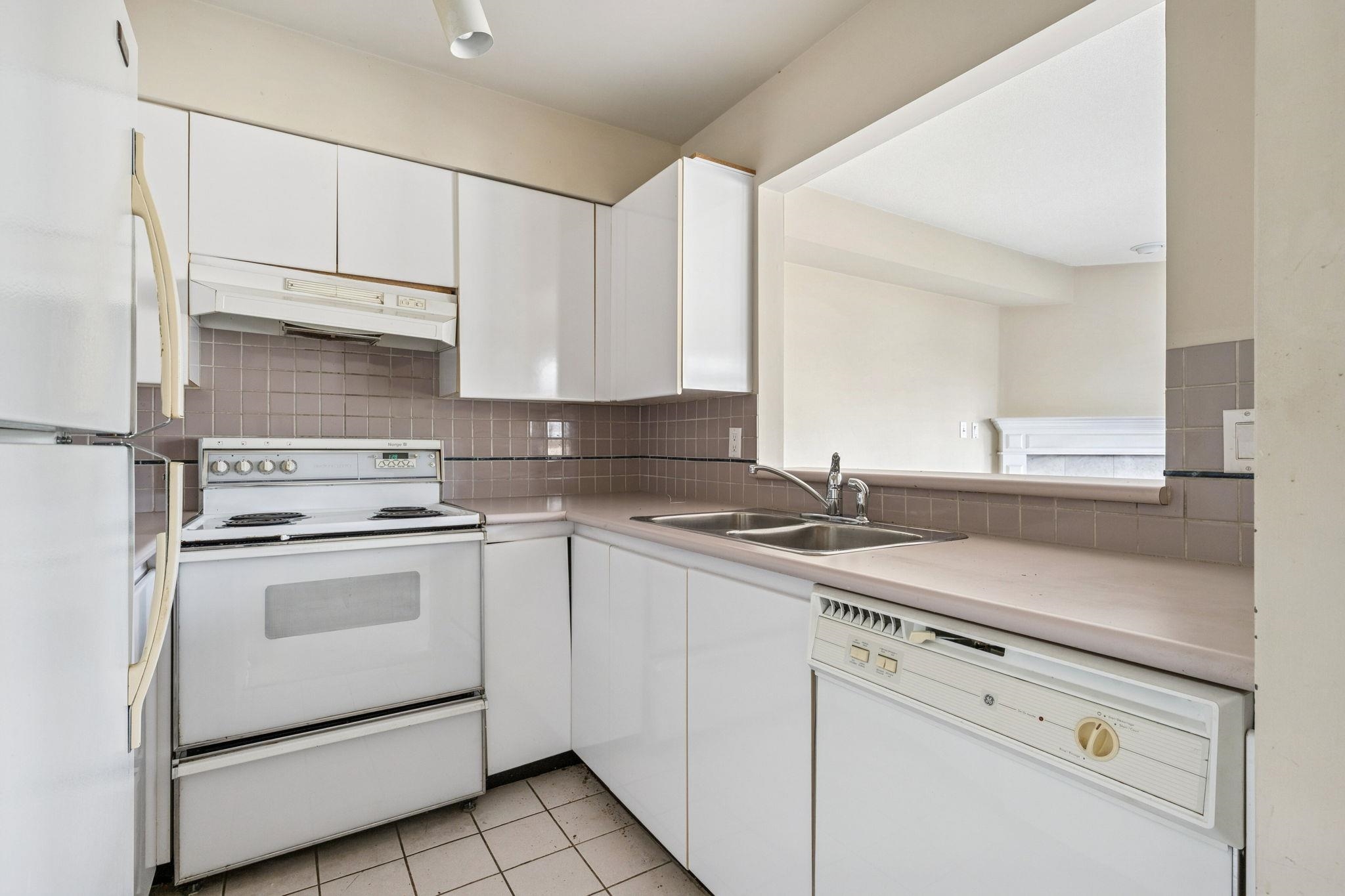 304 1989 W 1ST AVENUE Unit: 304