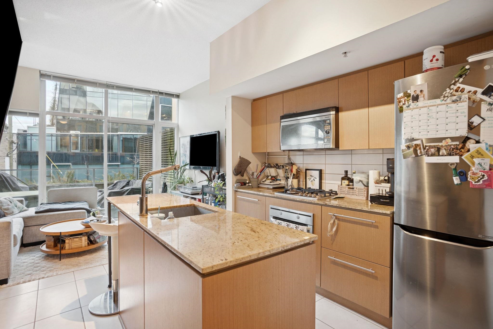 205 522 8TH AVENUE Unit: 205