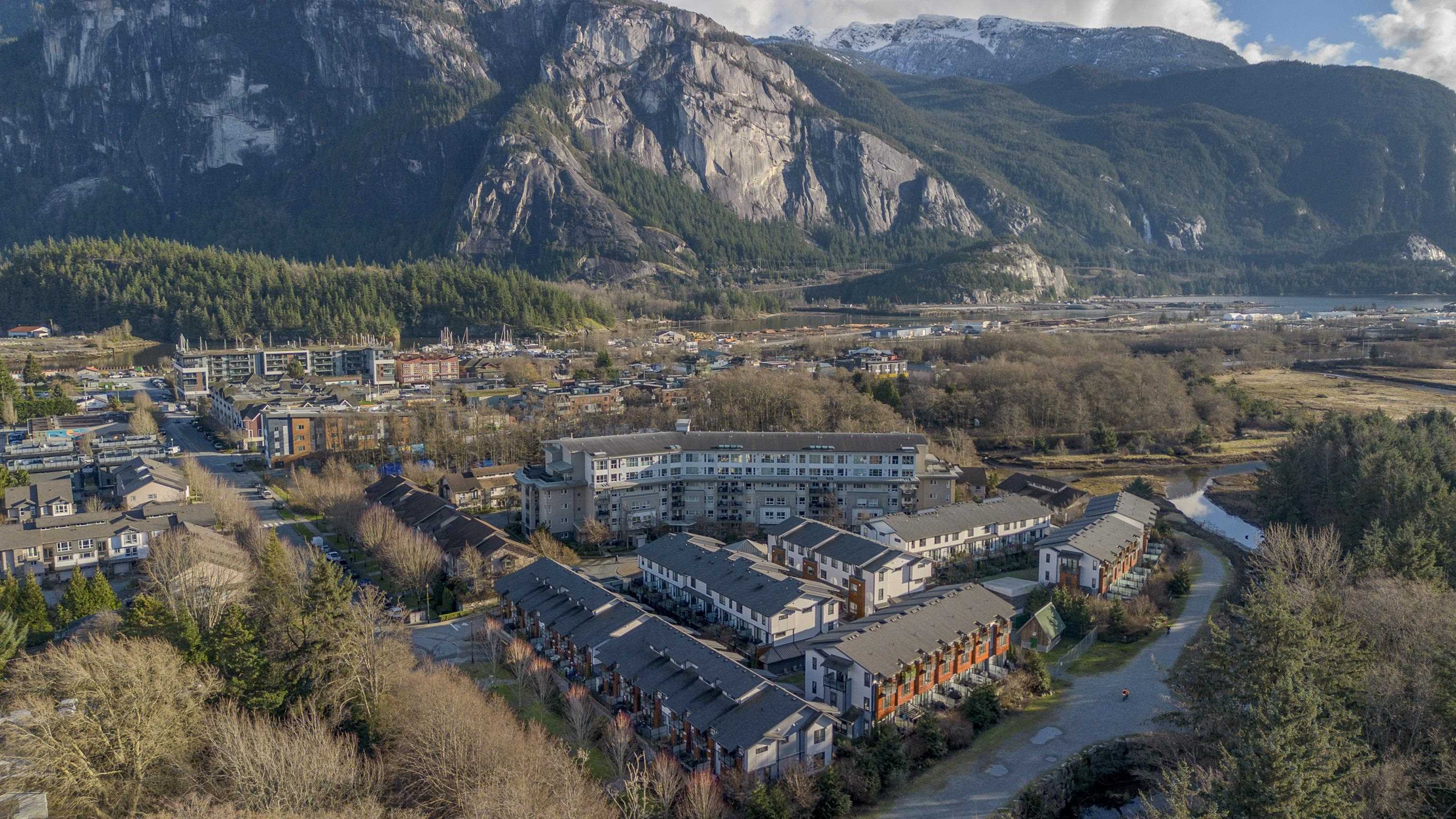 40 1188 MAIN STREET Unit: 40